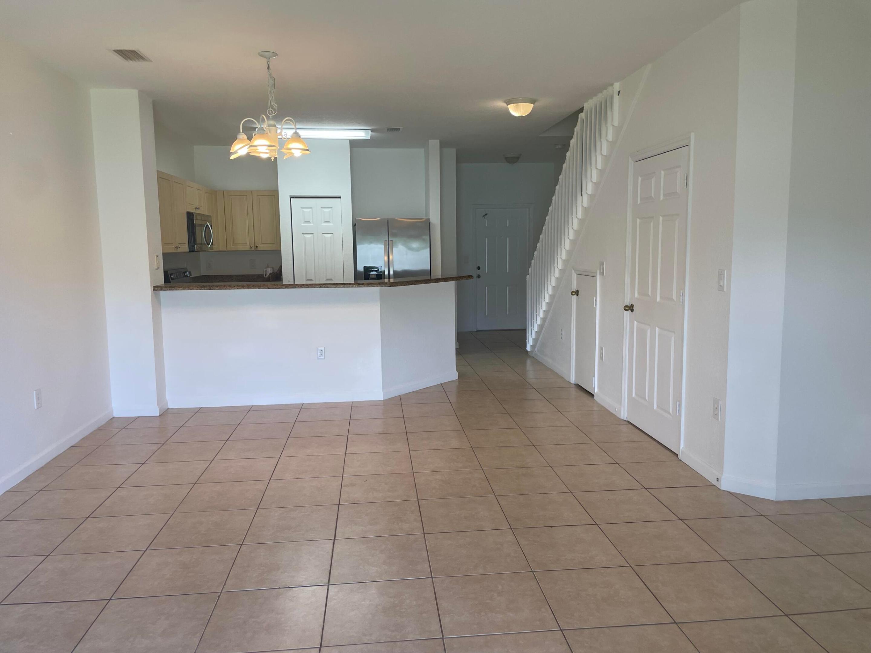 5187 Se Mariner Garden Circle Property Photo 3