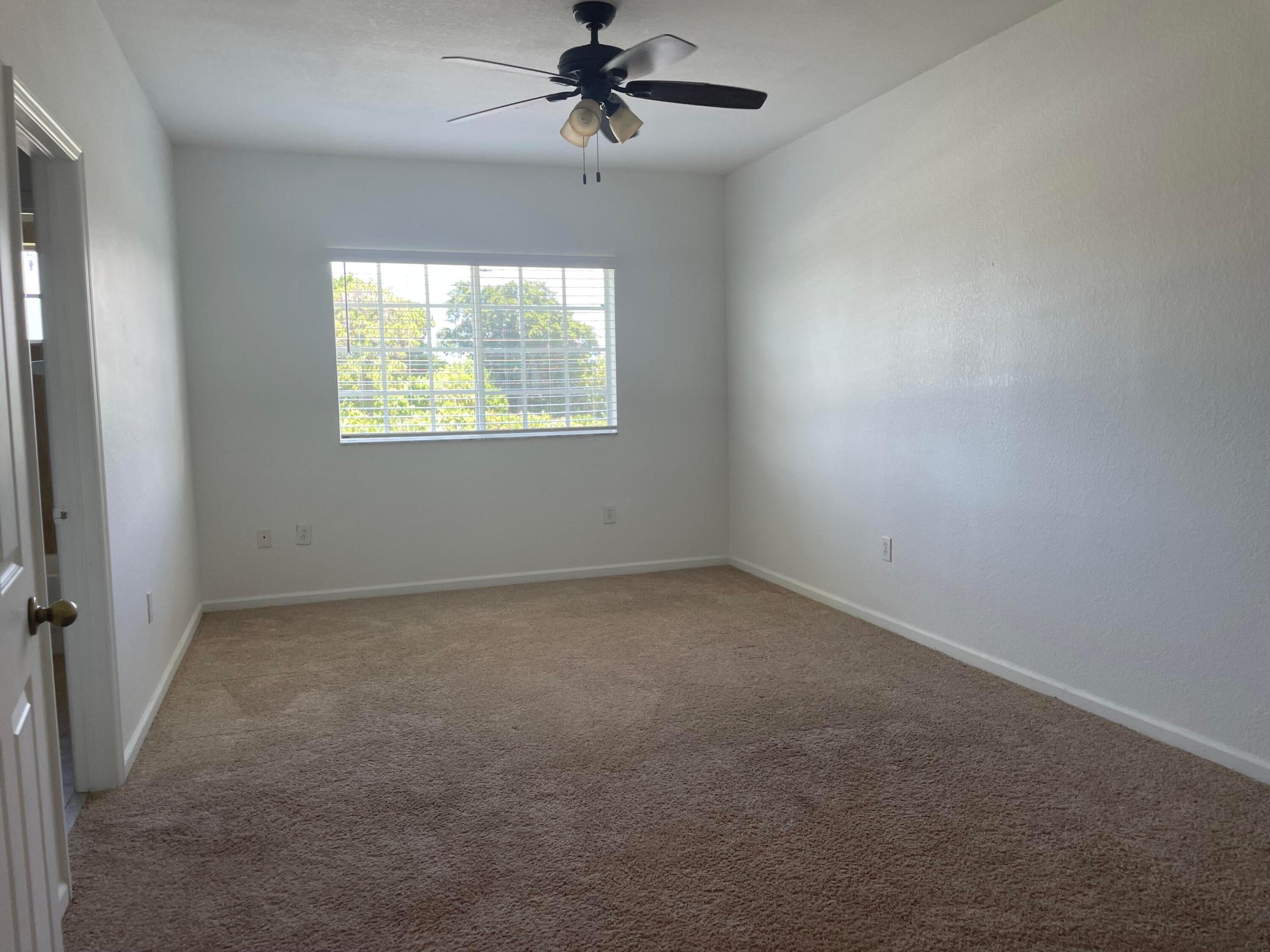 5187 Se Mariner Garden Circle Property Photo 6