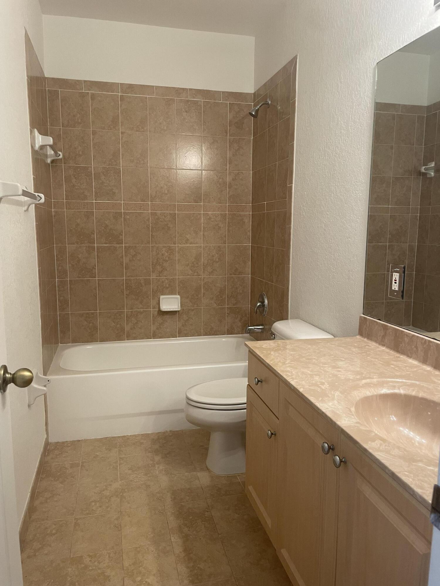 5187 Se Mariner Garden Circle Property Photo 9