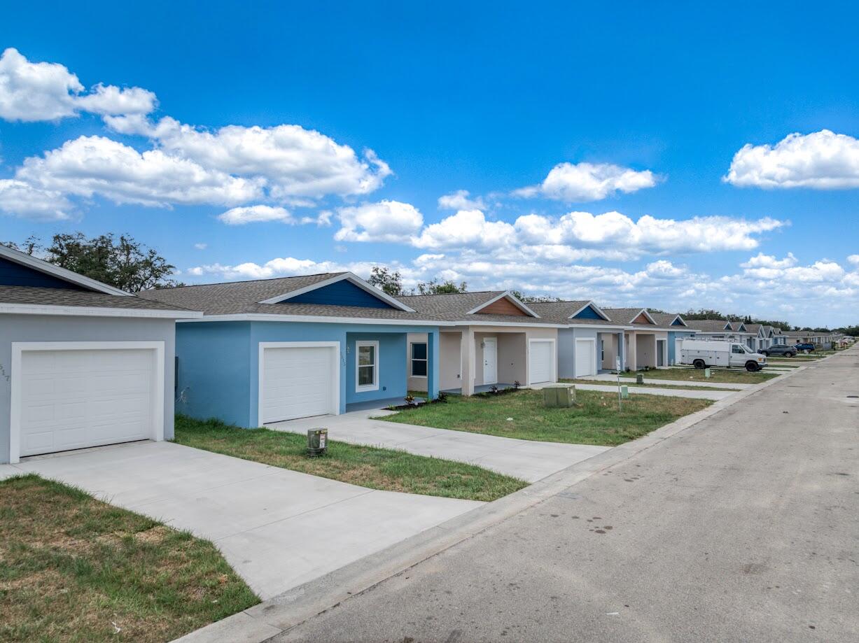 1450 Las Villas Boulevard Property Photo 3