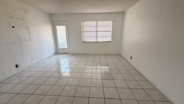 22 Abbey Lane 104 Property Photo 2