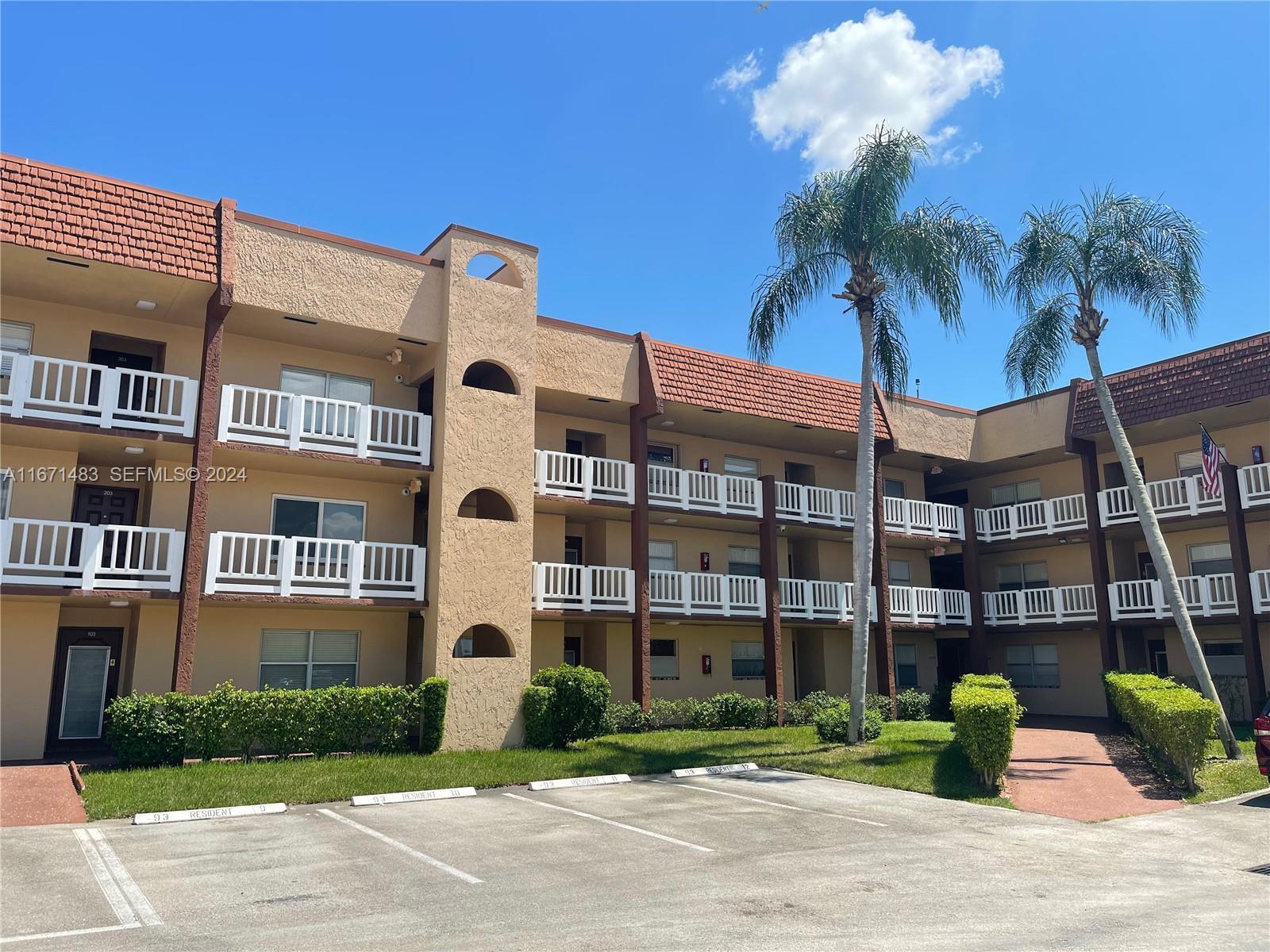 9300 Sunrise Lakes Boulevard 303 Property Photo 1