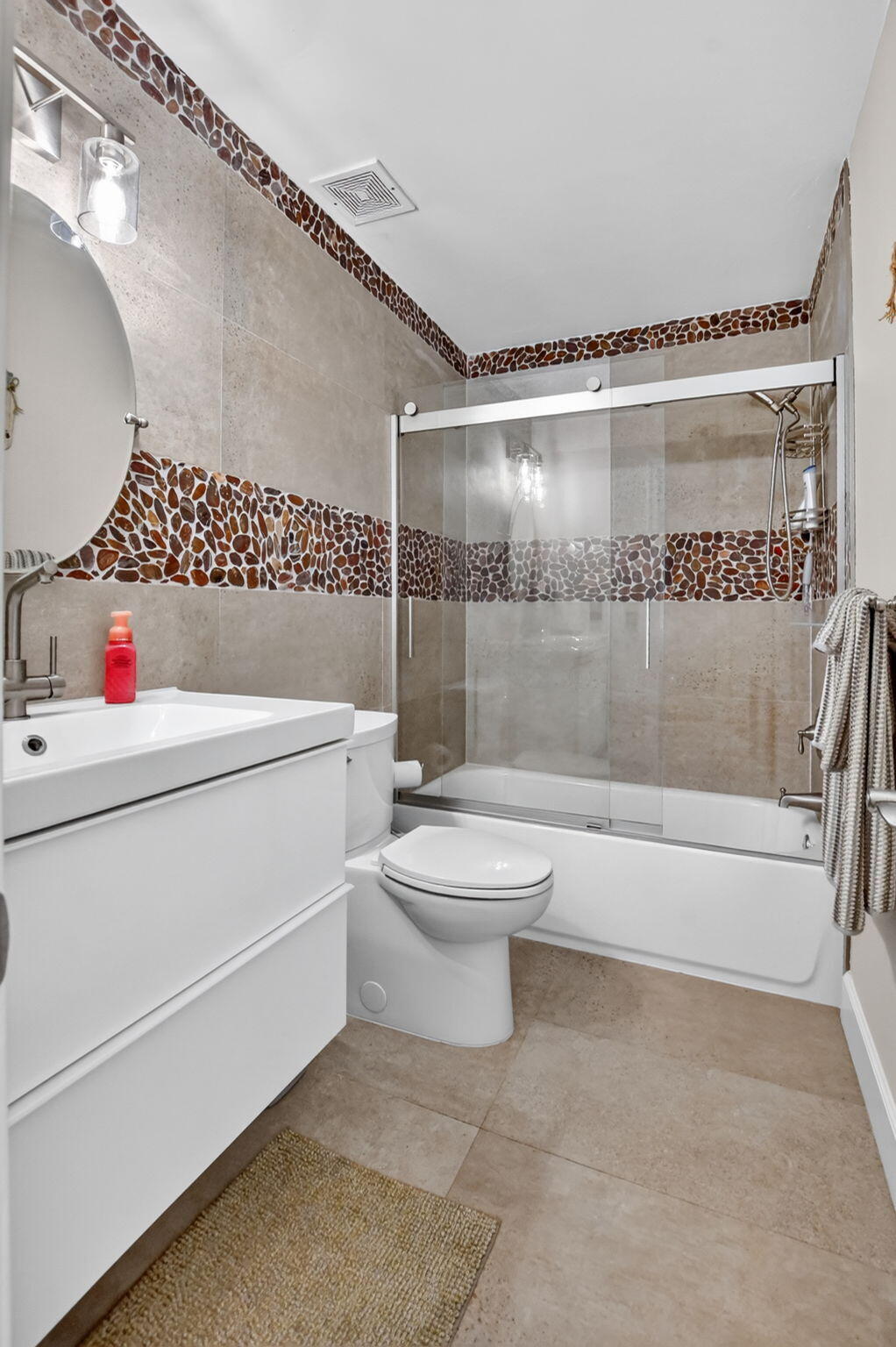 2260 Discovery Circle W Property Photo 29