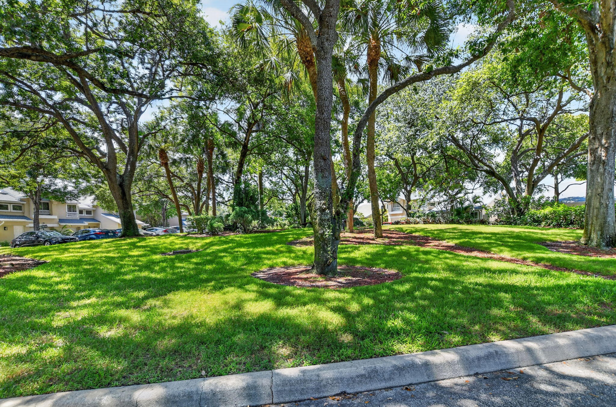 2260 Discovery Circle W Property Photo 39