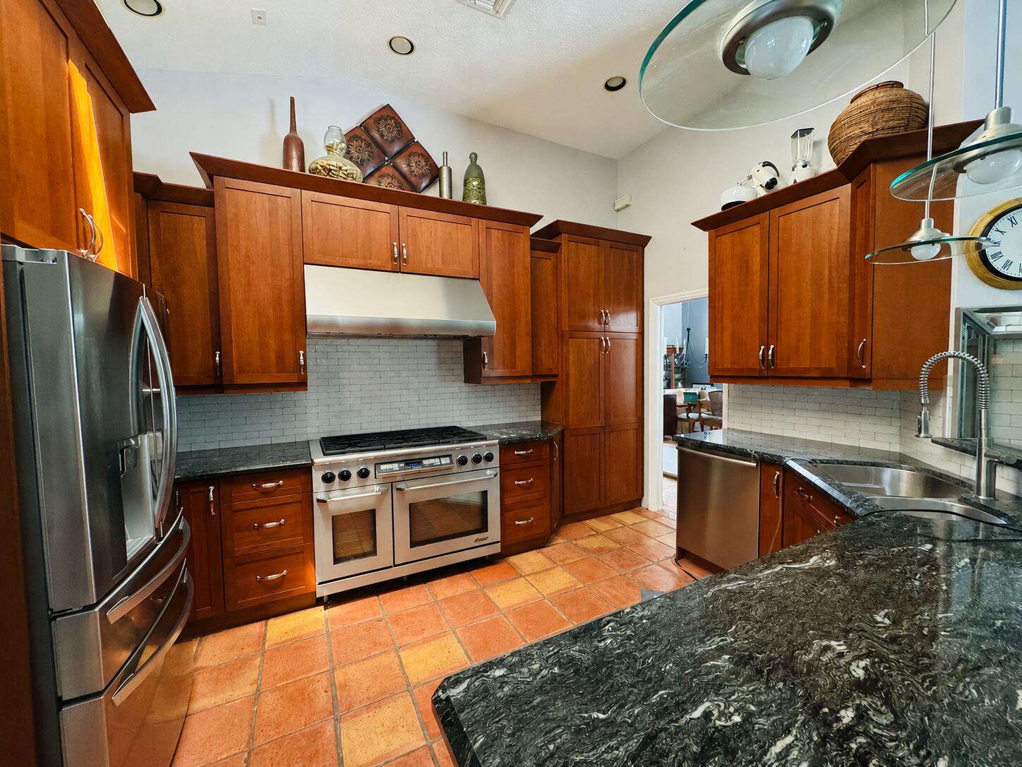 2906 Sabalwood Court Property Photo 7
