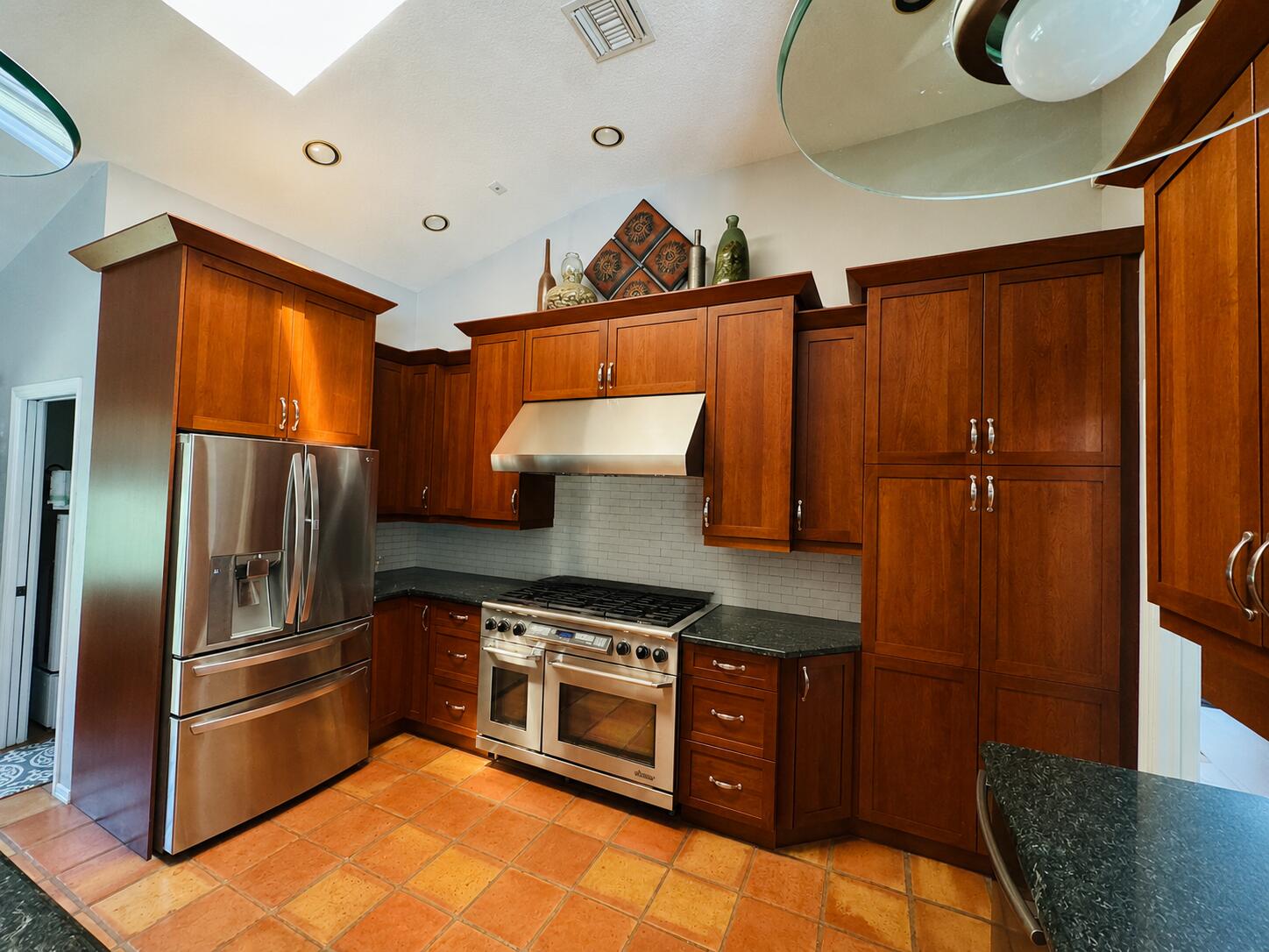 2906 Sabalwood Court Property Photo 8
