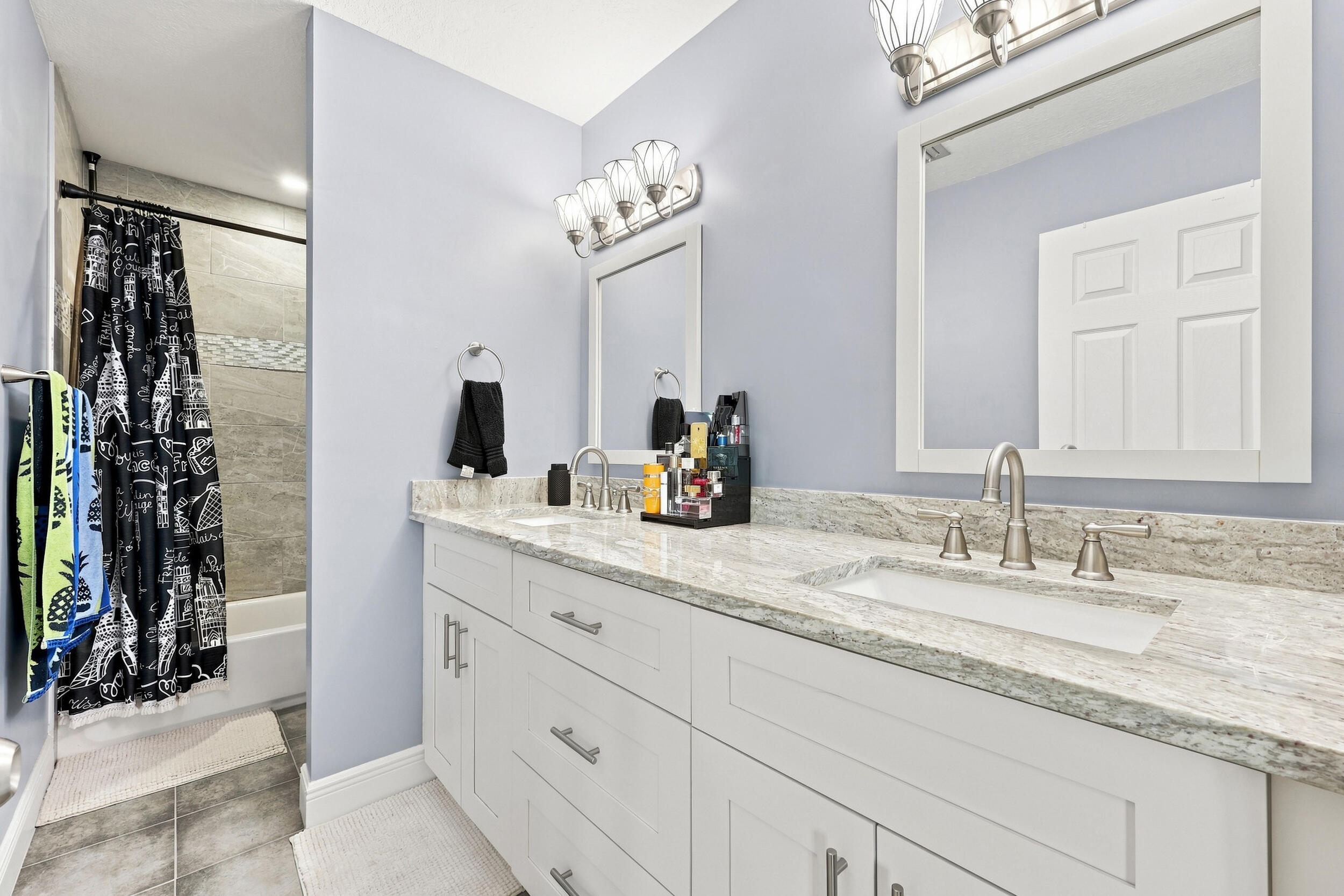4165 Turnberry Circle 24 Property Photo 12