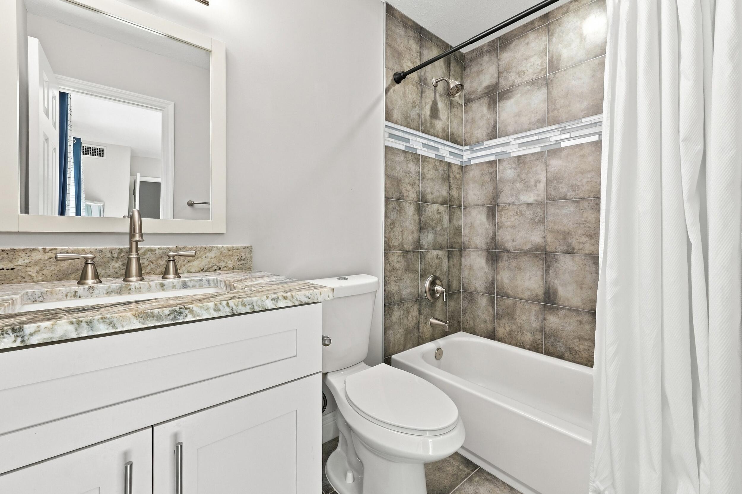 4165 Turnberry Circle 24 Property Photo 16