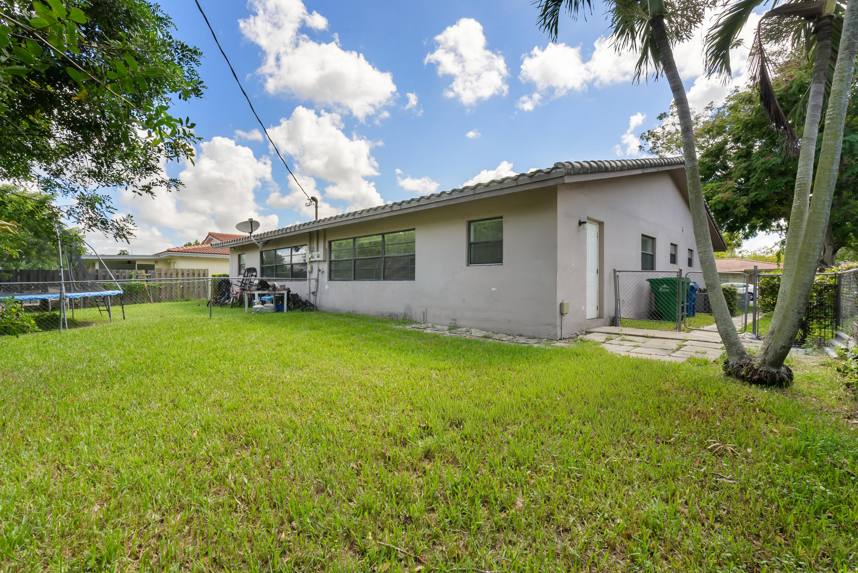 4108 Nw 79th Avenue 1 Property Photo 23