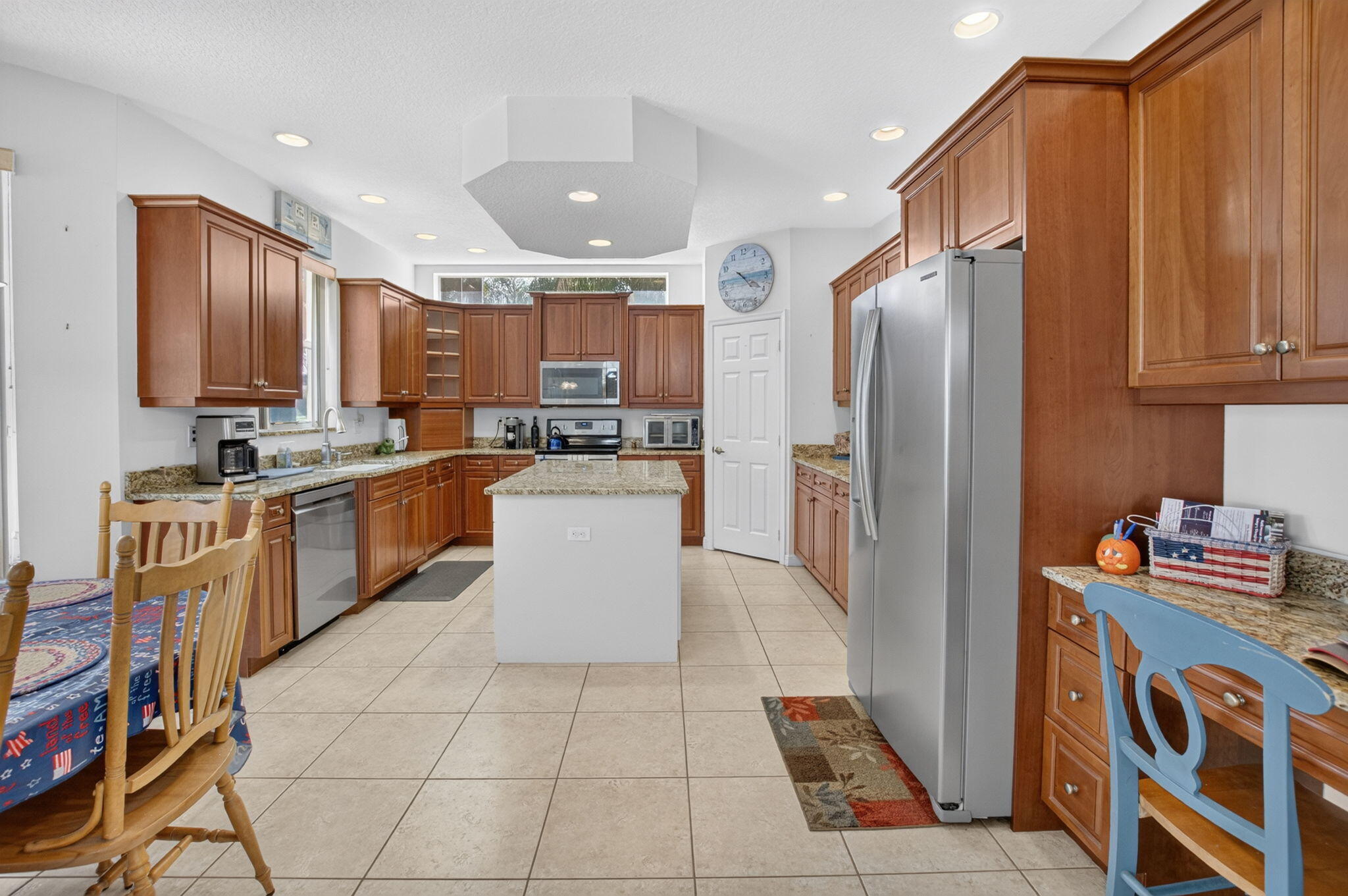 7541 Downwinds Lane Property Photo 10
