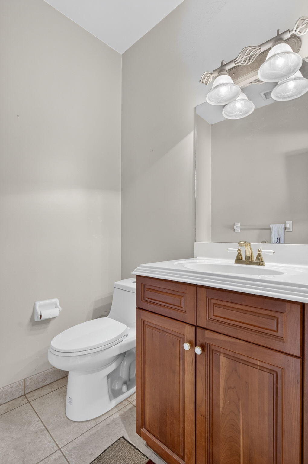 7541 Downwinds Lane Property Photo 13