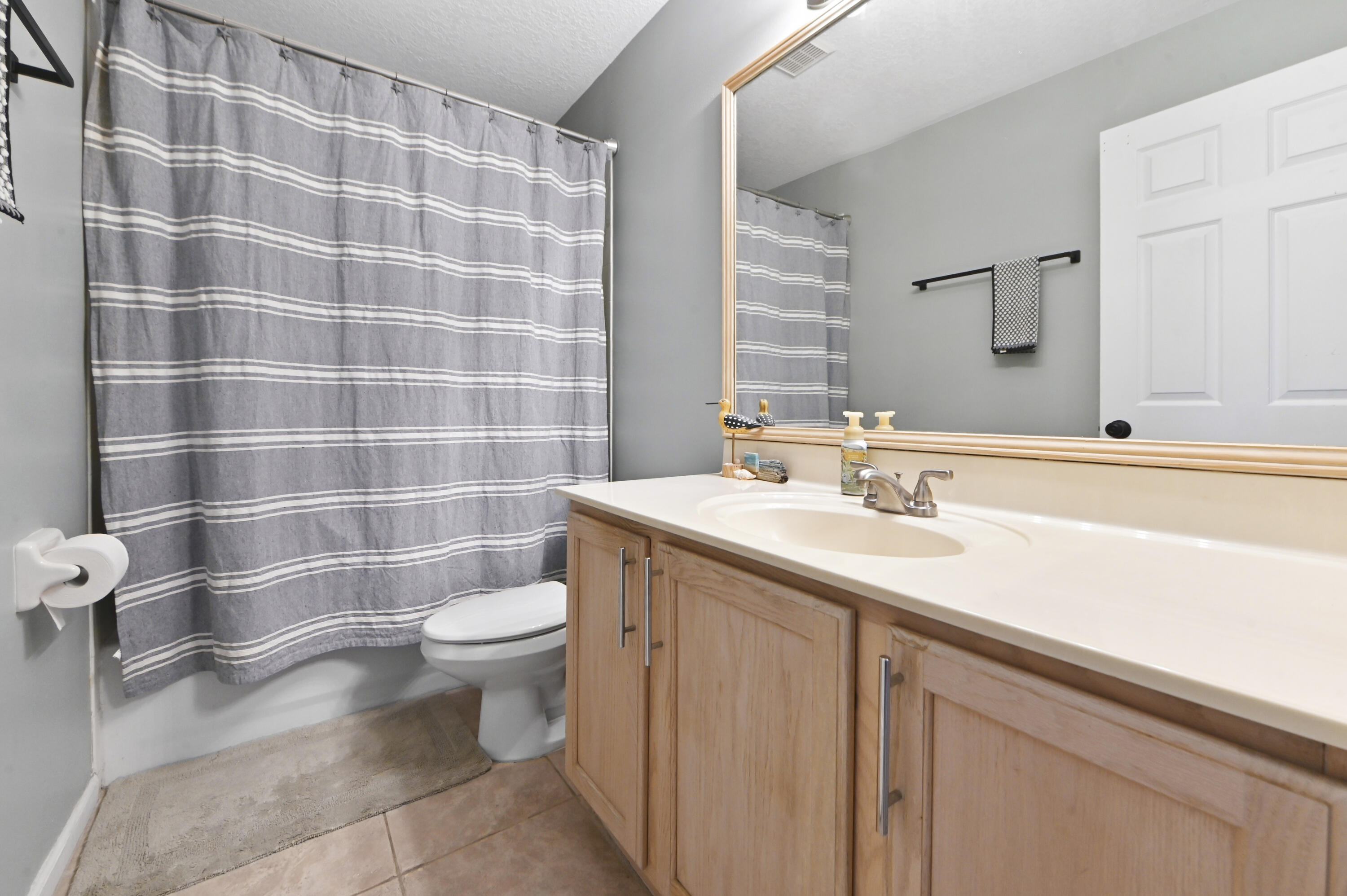 2203 Soundings Court Property Photo 19