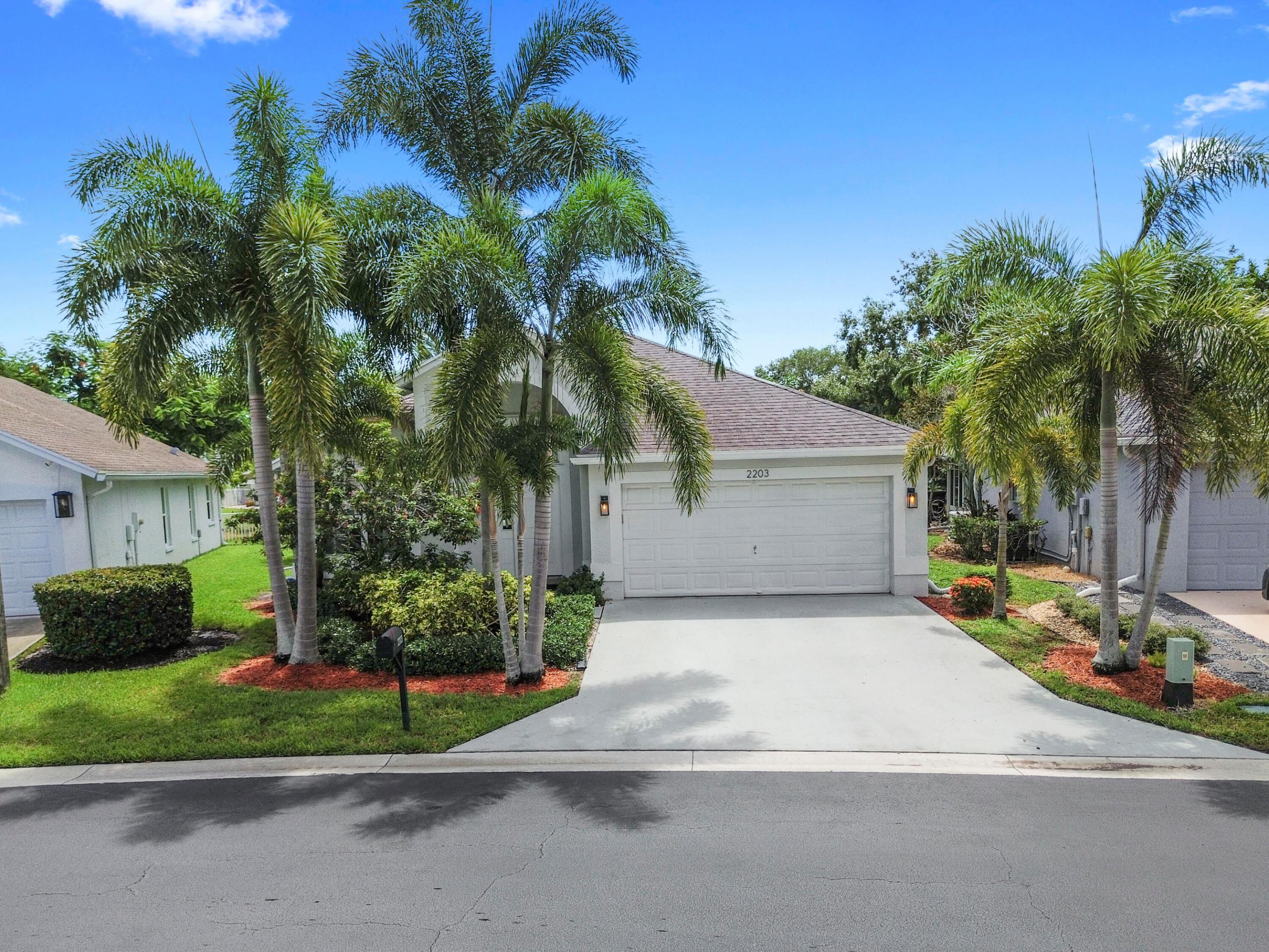2203 Soundings Court Property Photo 32