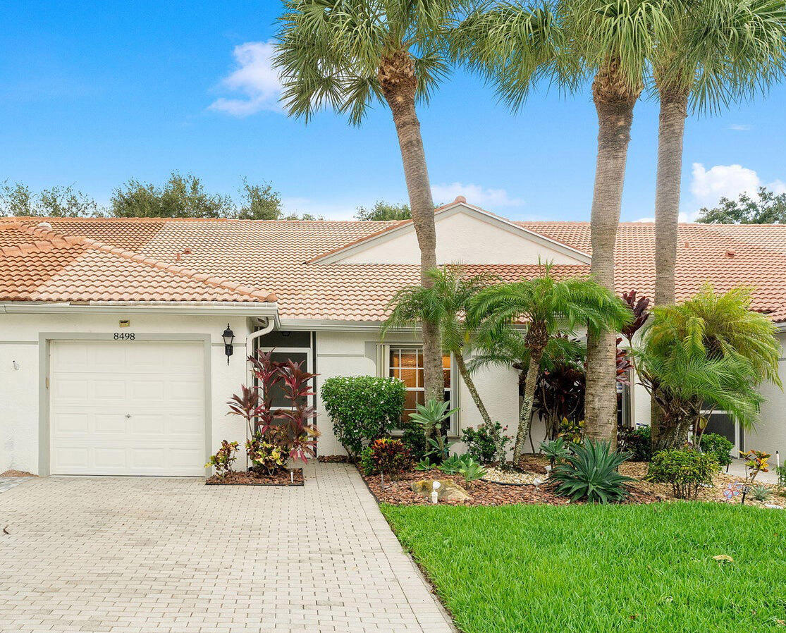8498 Logia Circle Property Photo 1