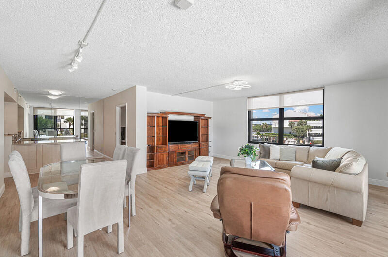 4748 S Ocean Boulevard 2a Property Photo 10