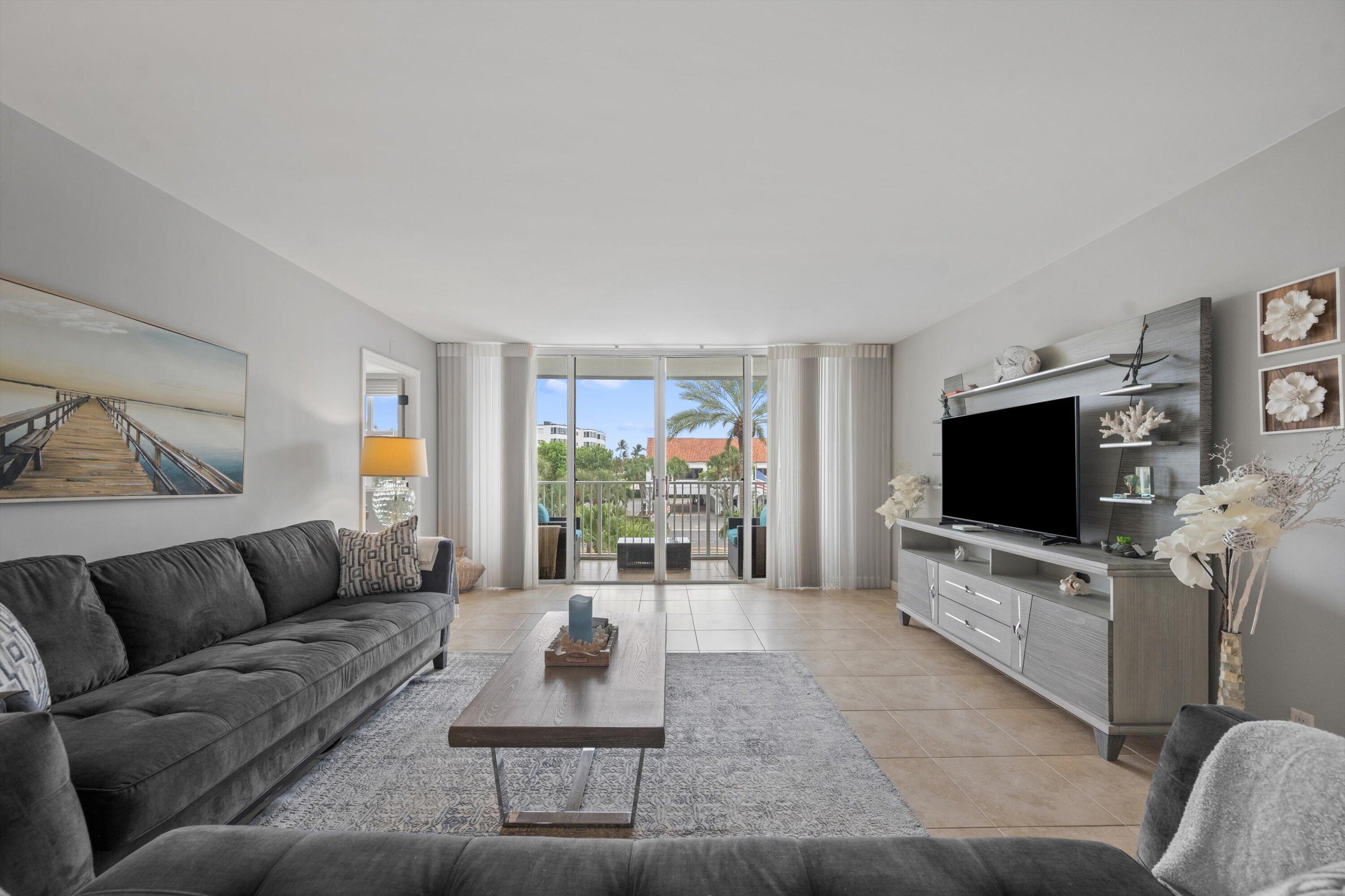 2860 S Ocean Boulevard 316 Property Photo 6