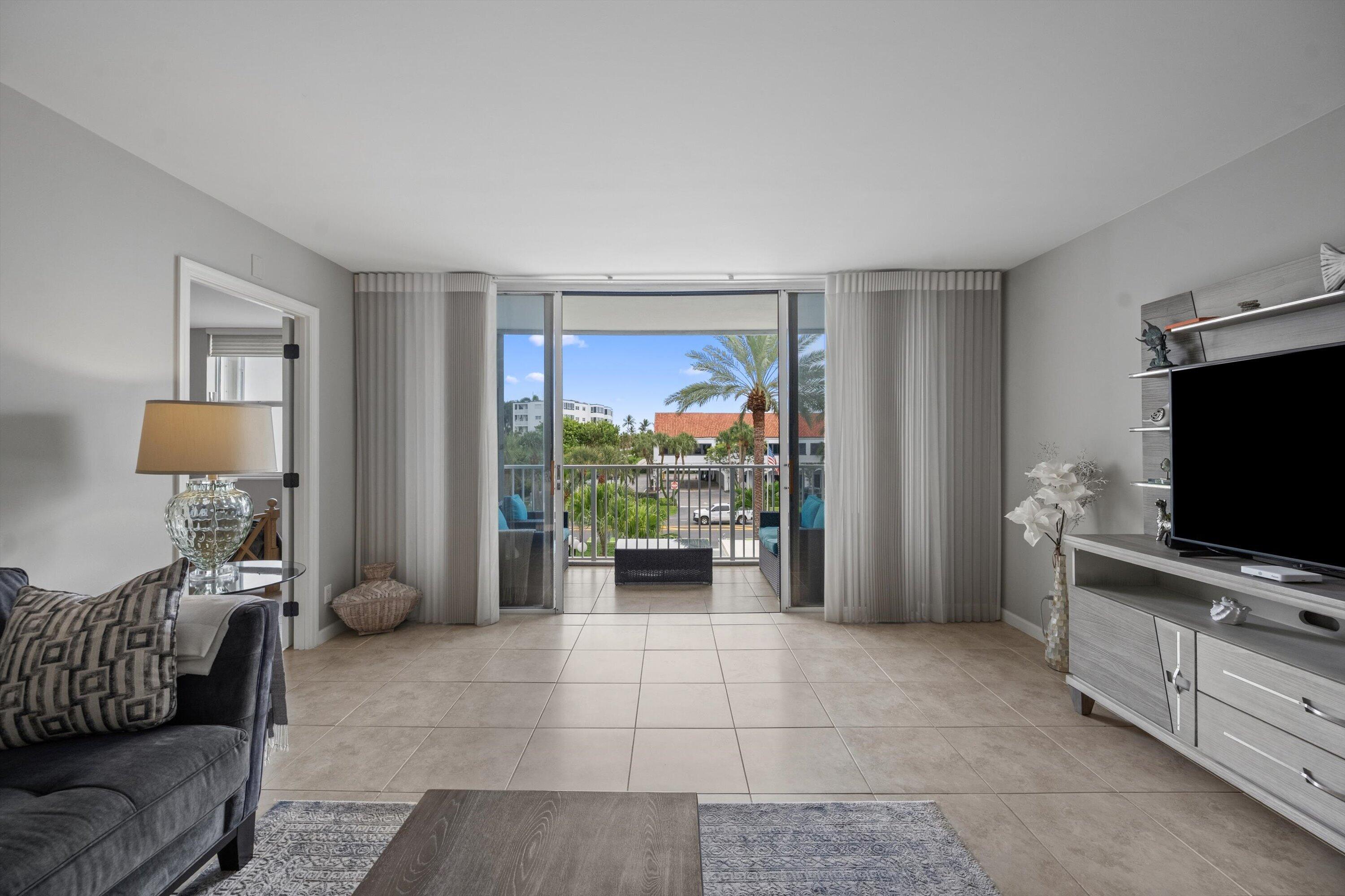 2860 S Ocean Boulevard 316 Property Photo 7