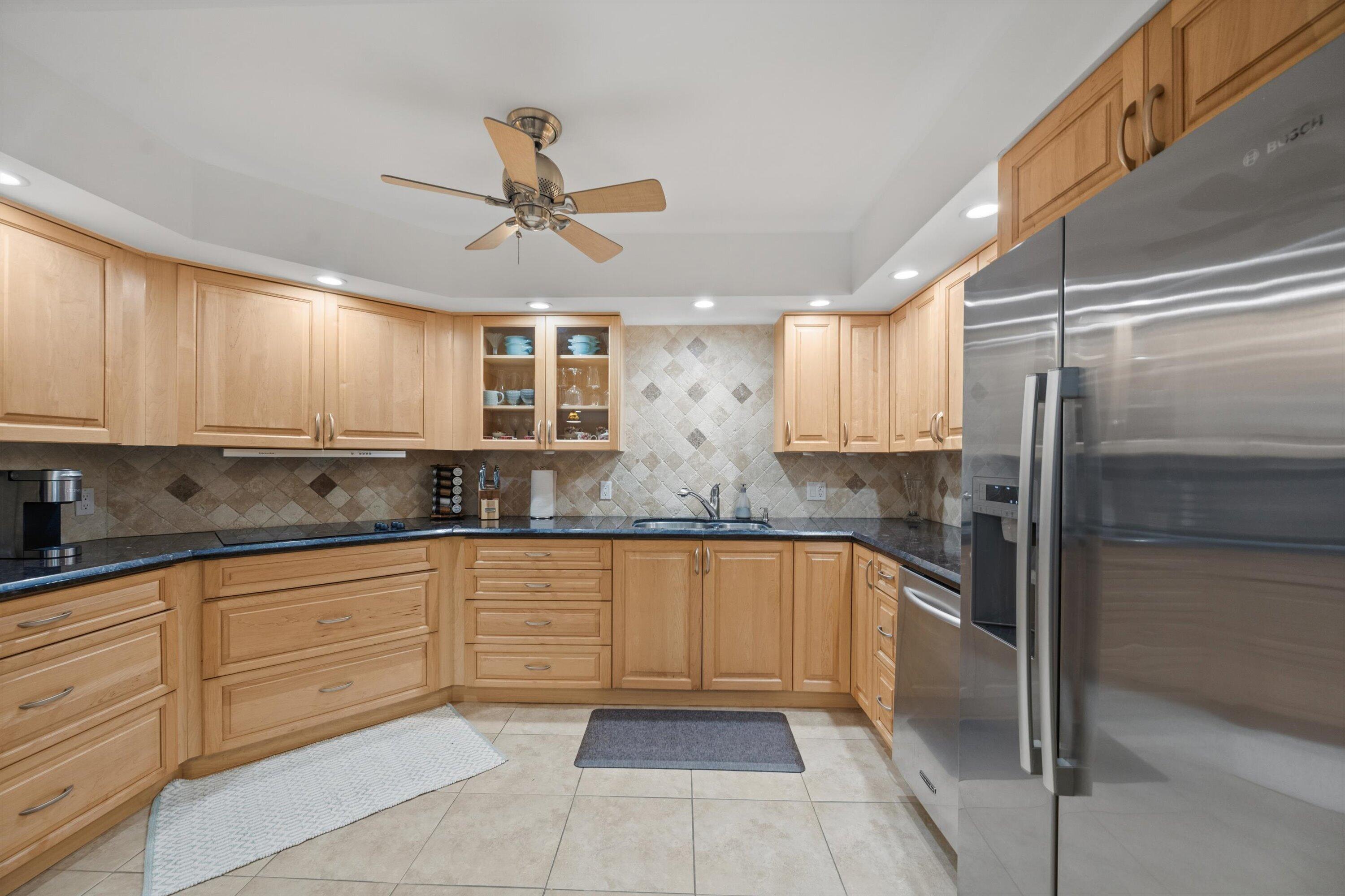 2860 S Ocean Boulevard 316 Property Photo 12