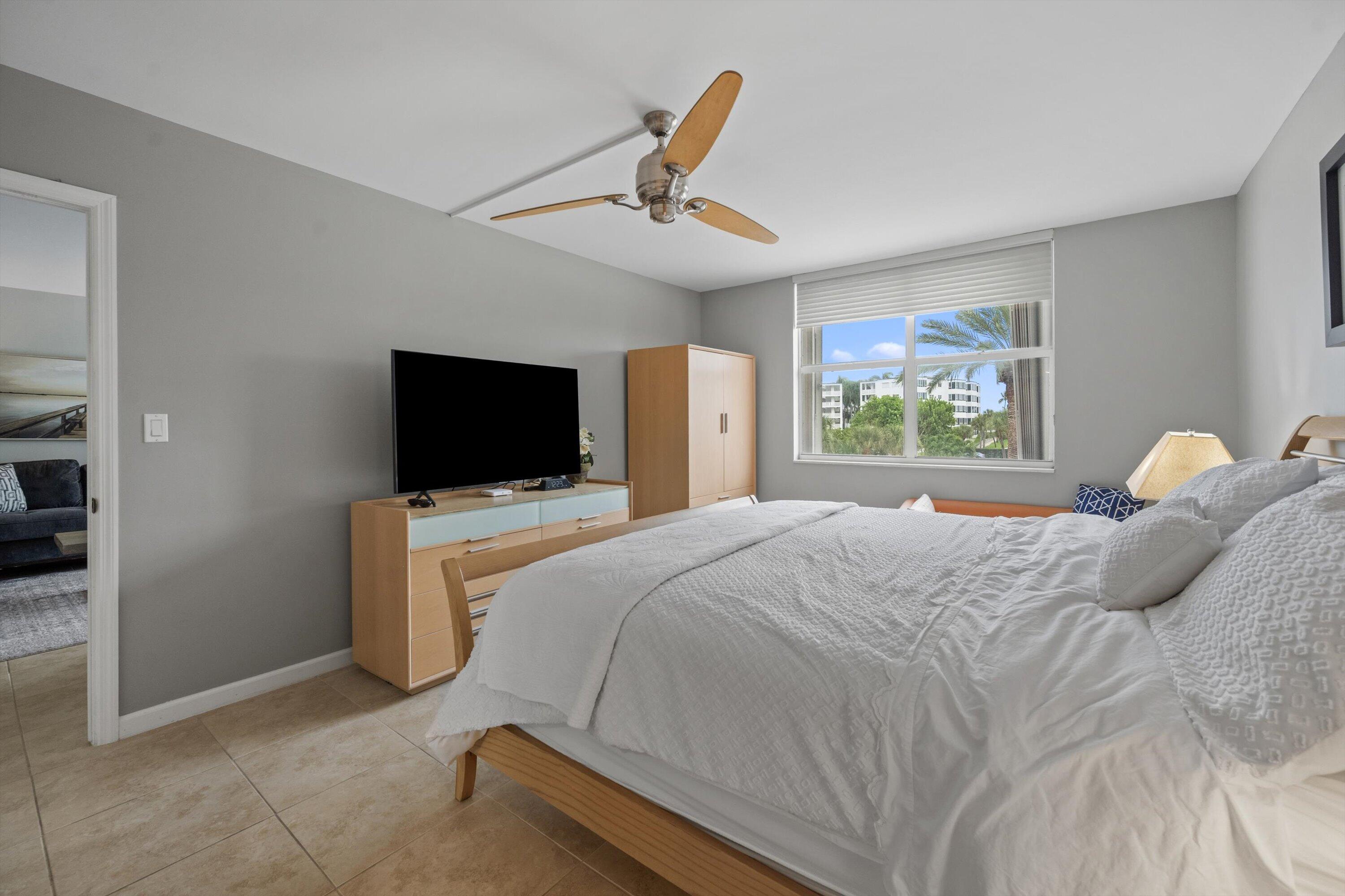 2860 S Ocean Boulevard 316 Property Photo 16