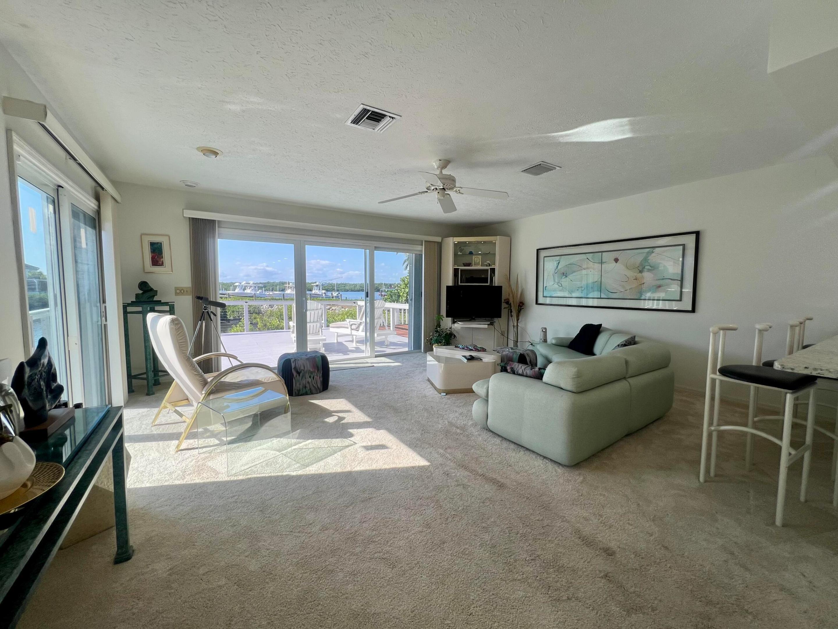 2486 Harbour Cove Drive Property Photo 8