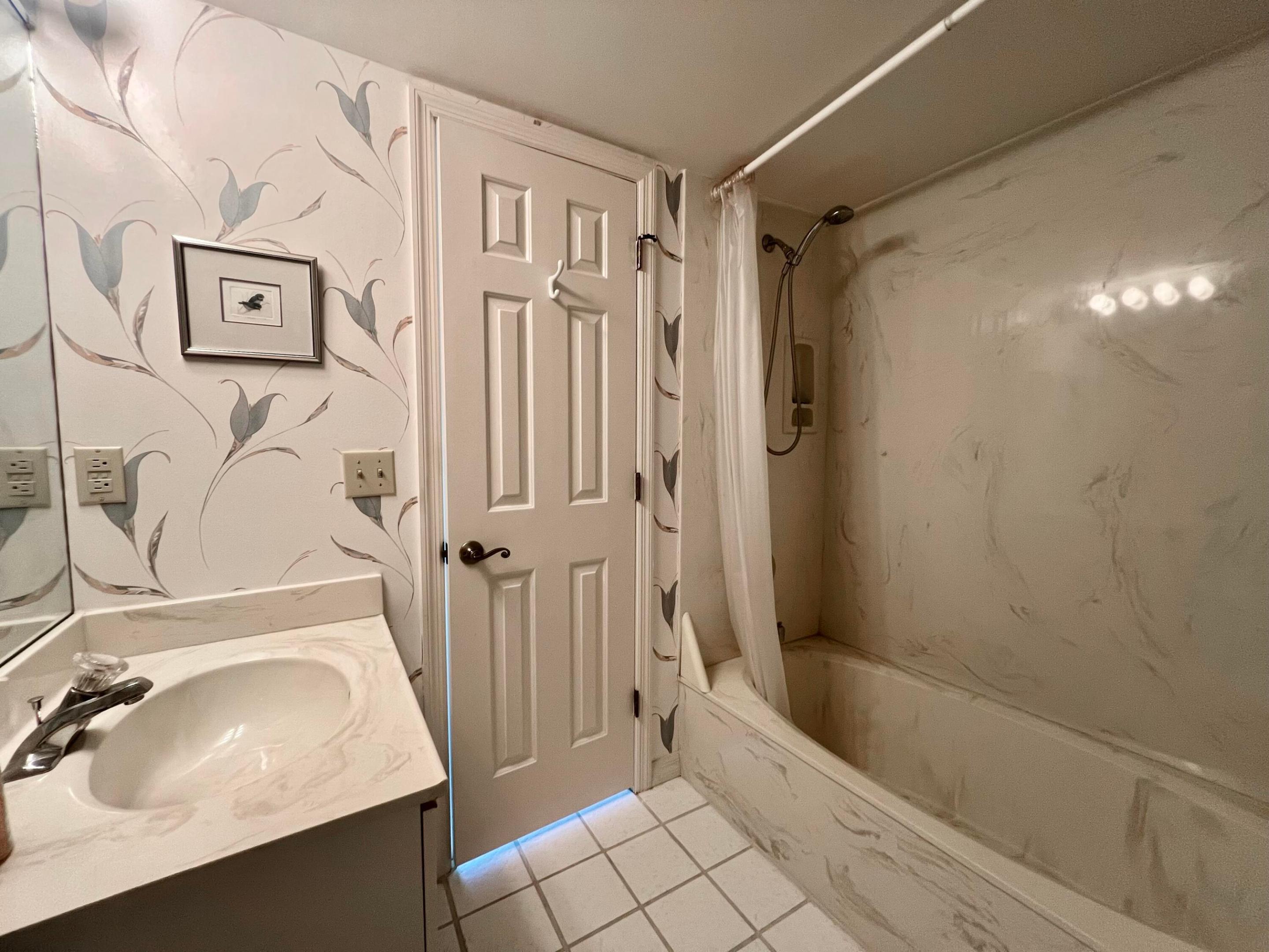 2486 Harbour Cove Drive Property Photo 14