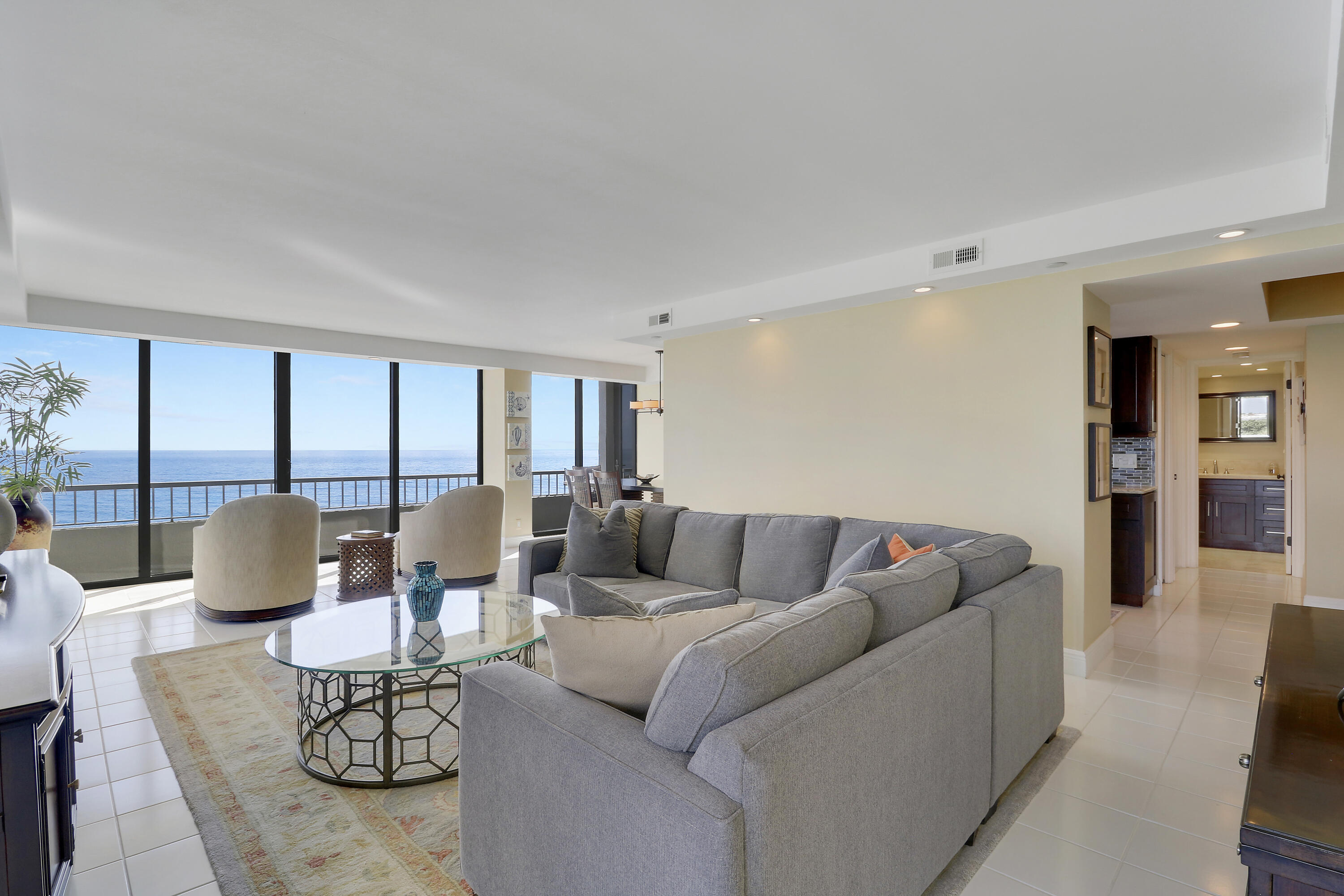 5510 N Ocean Drive 4c Property Photo 5