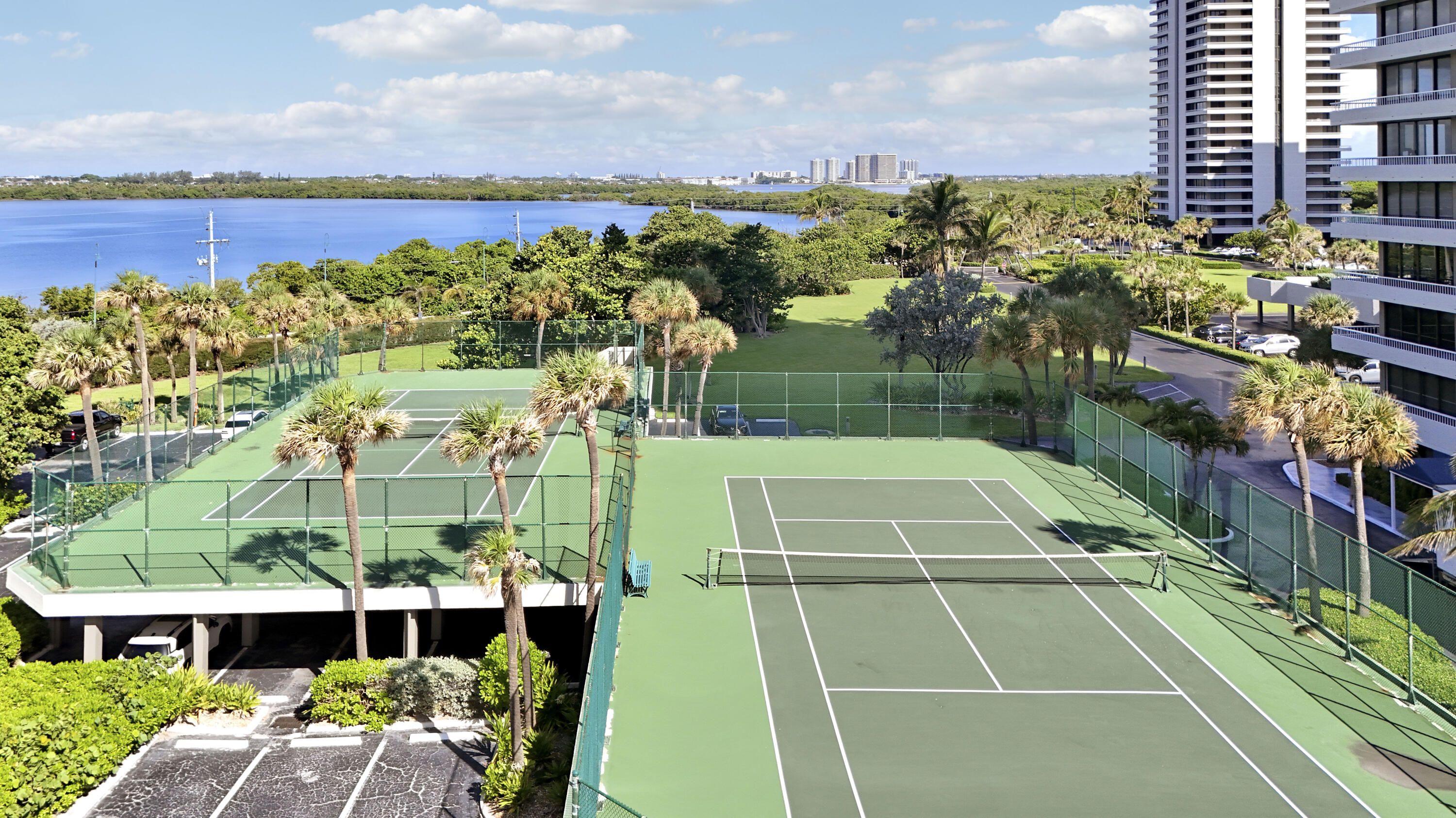 5510 N Ocean Drive 4c Property Photo 40