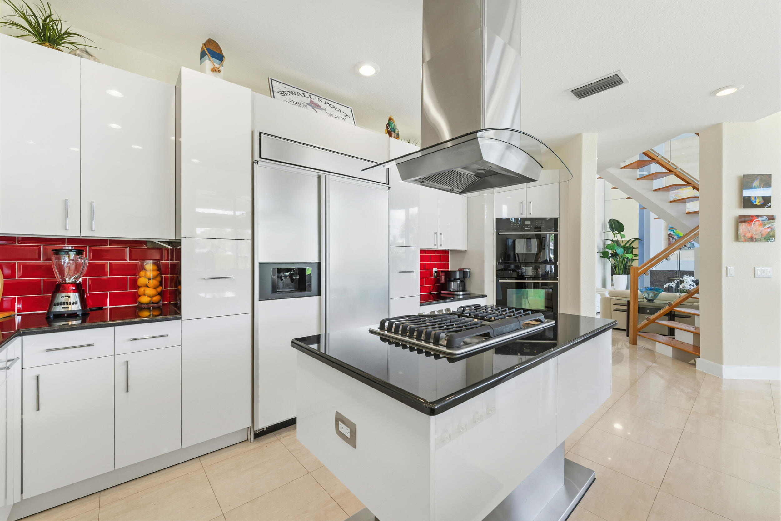 9 Island Road Property Photo 17