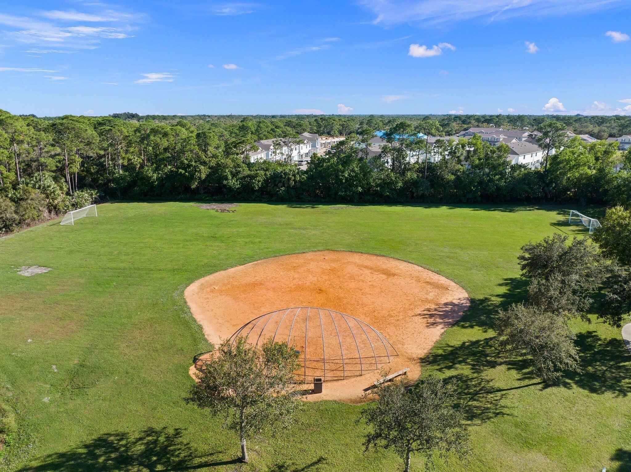532 Ne Canoe Park Circle Property Photo 38