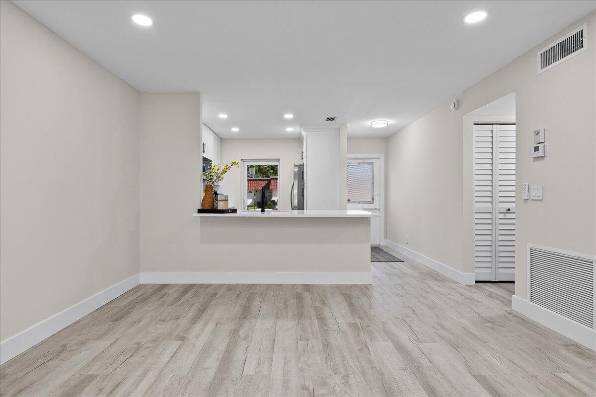 742 Nantucket Circle Property Photo 18