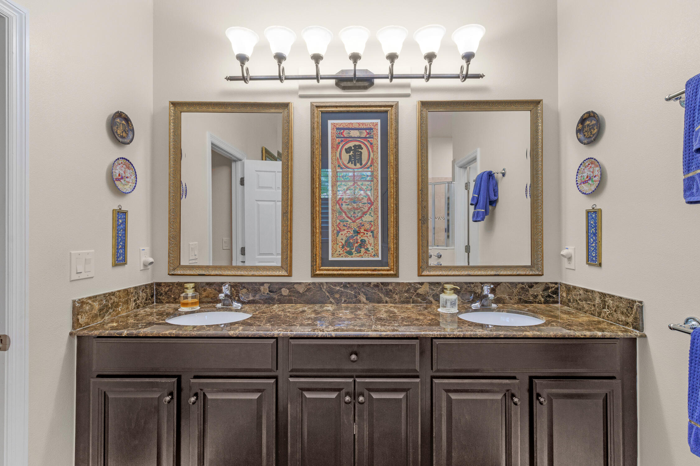 4241 Diamond Square Property Photo 7