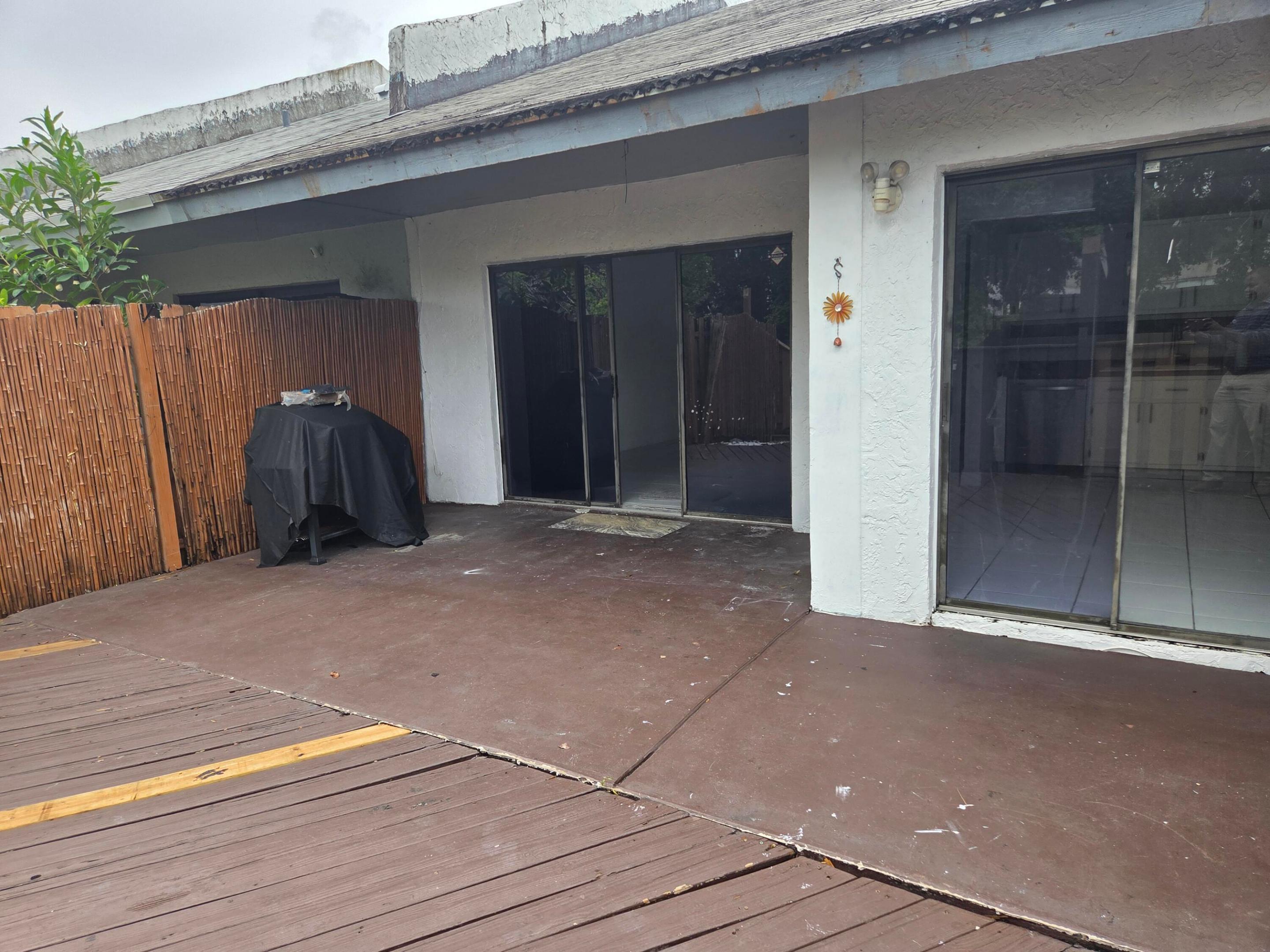 6014 Nw 3rd Street Property Photo 9