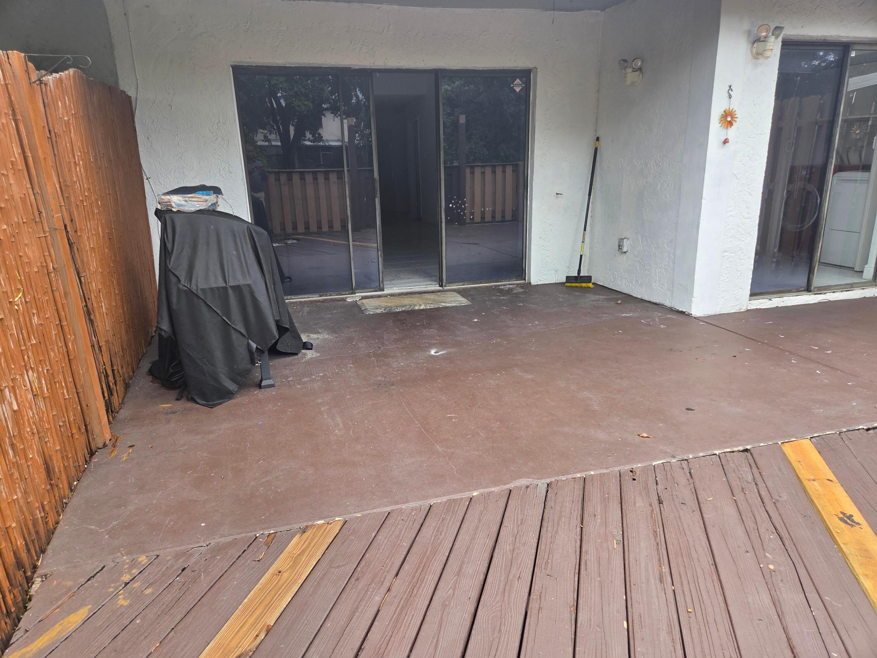 6014 Nw 3rd Street Property Photo 10