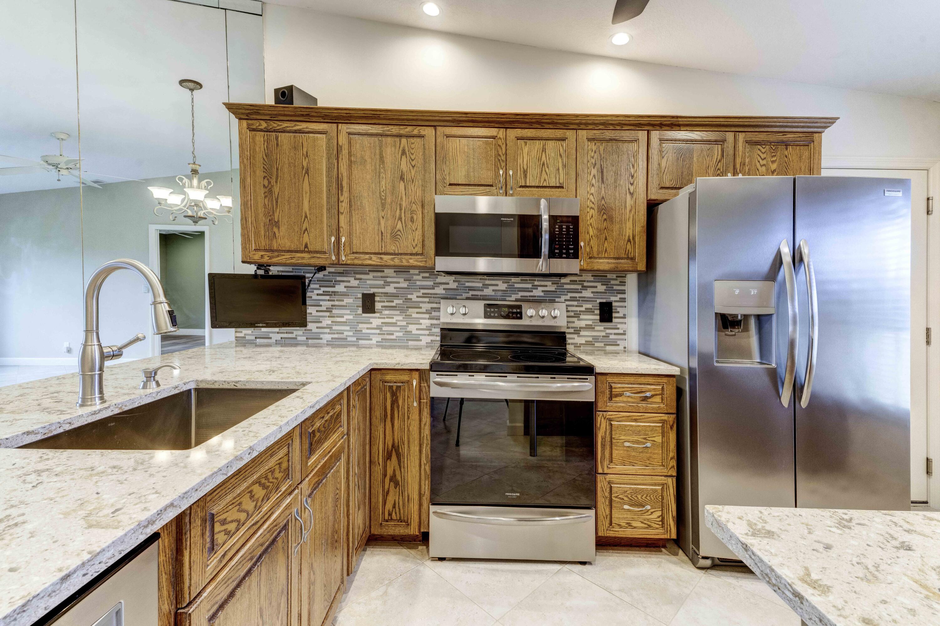 5263 Copperleaf Circle Property Photo 3