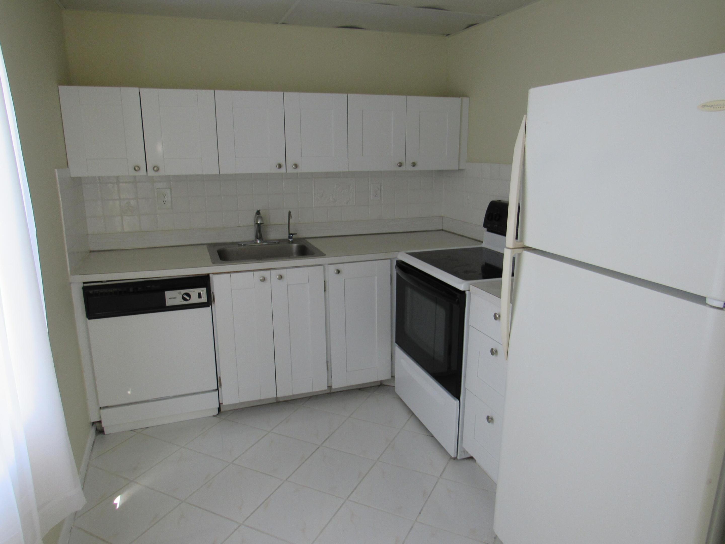 737 Normandy P Property Photo 9