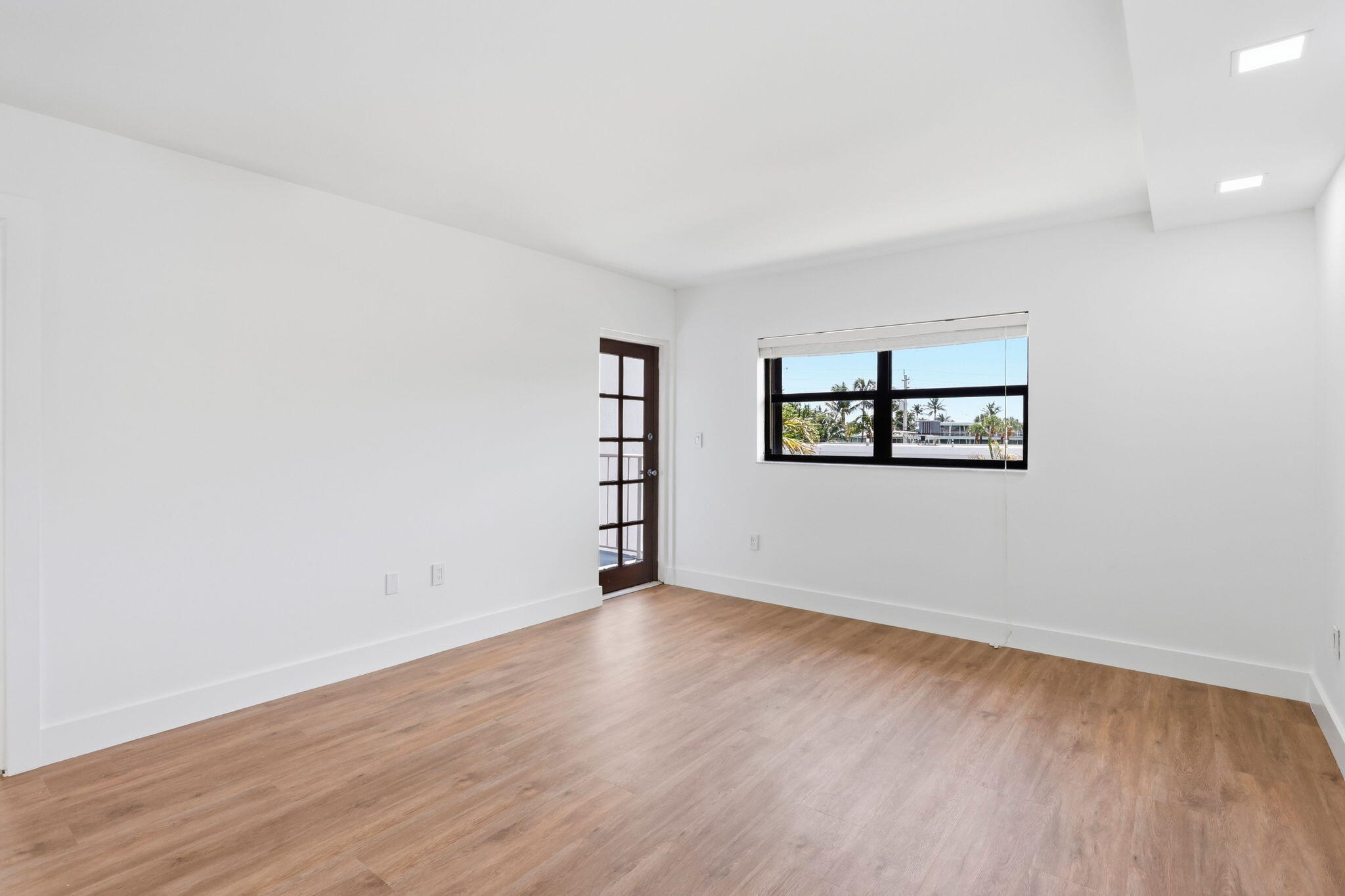 1222 Hillsboro Mile 15 Property Photo 42