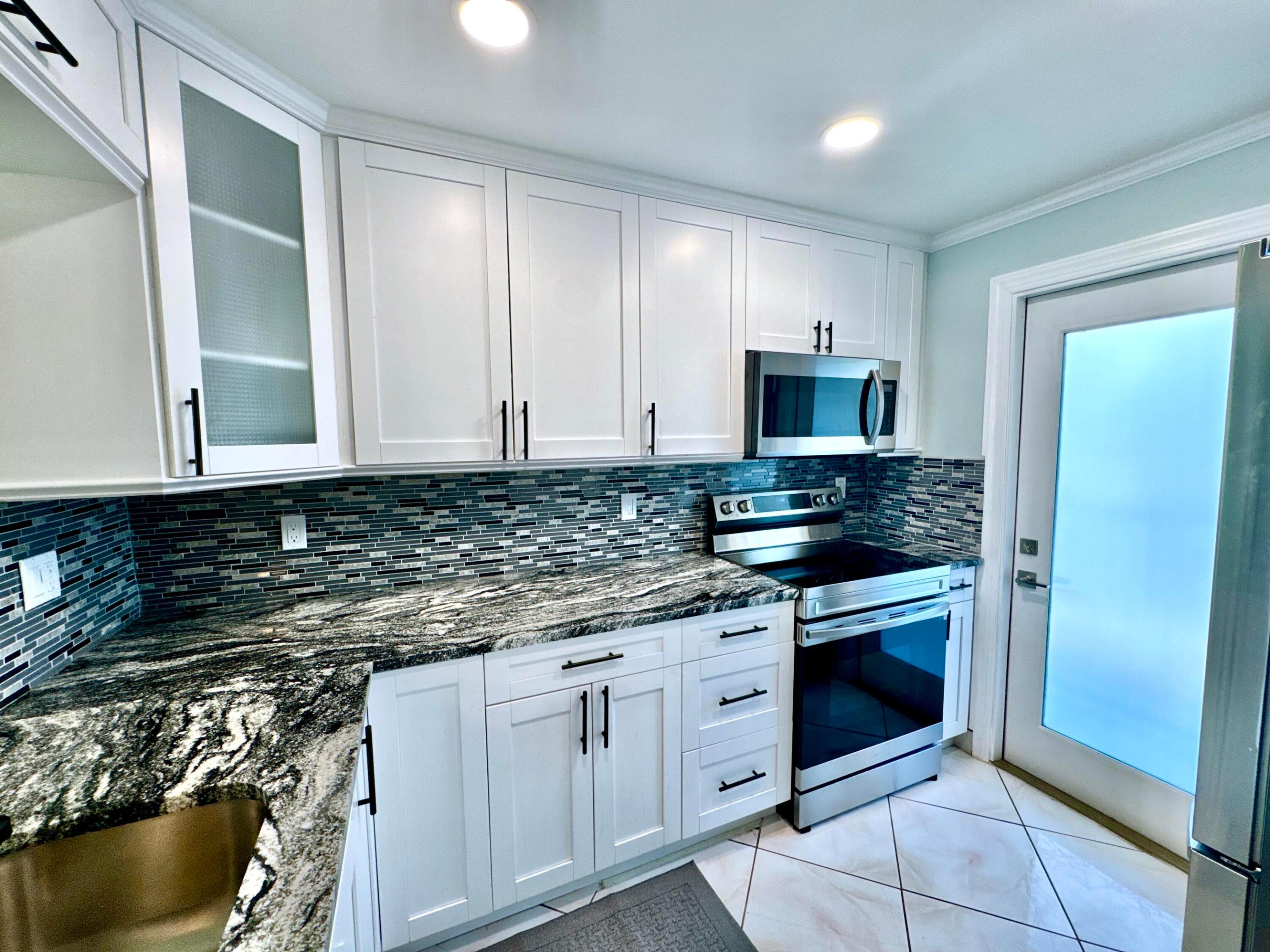 801 N OCEAN Boulevard 202 Property Photo 1