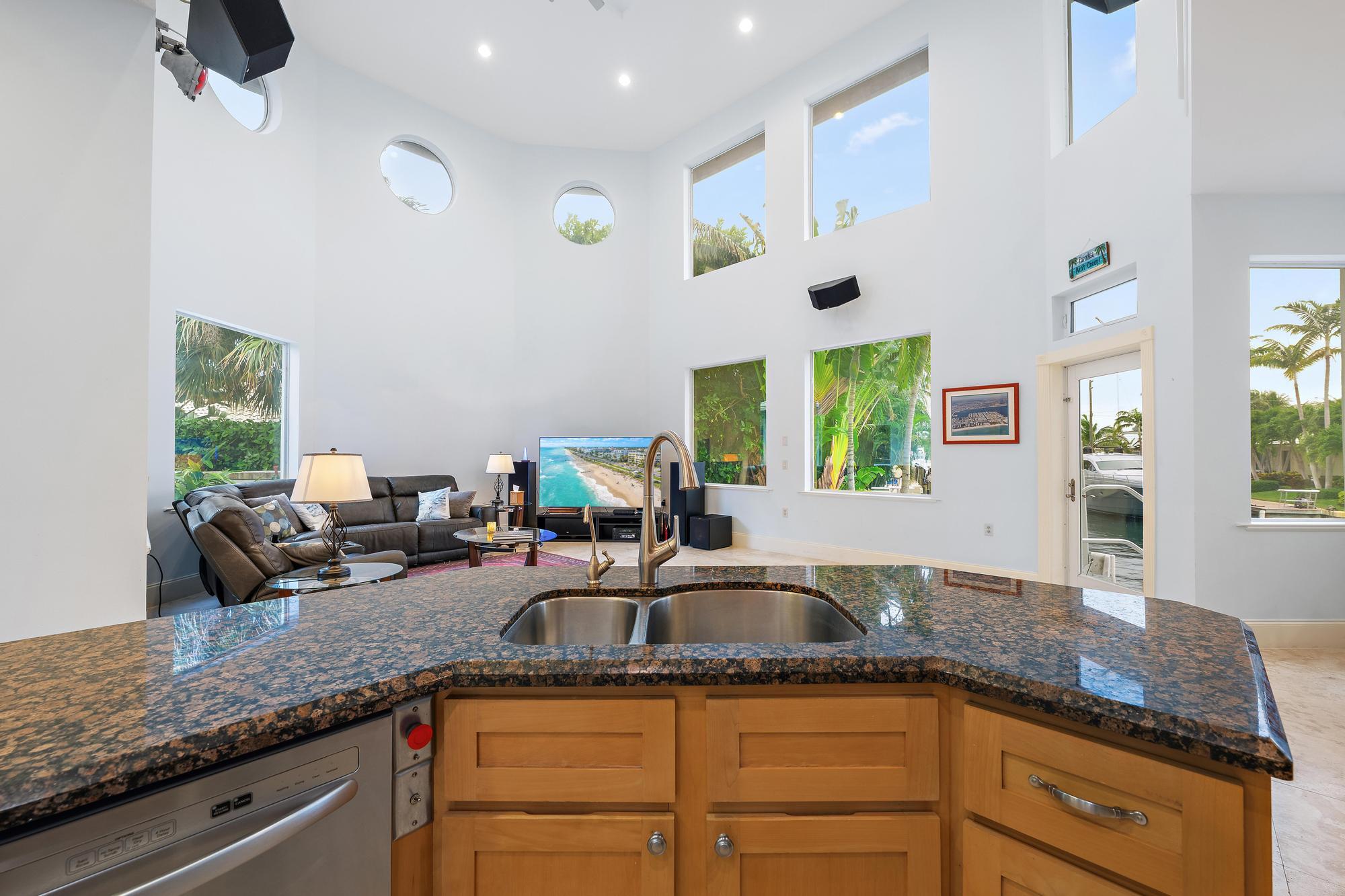 1121 Fairview Lane Property Photo 31