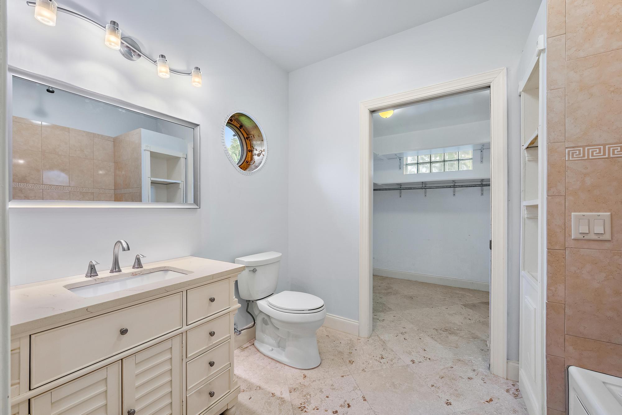 1121 Fairview Lane Property Photo 40