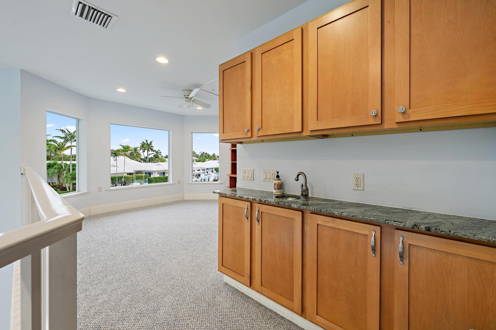 1121 Fairview Lane Property Photo 45