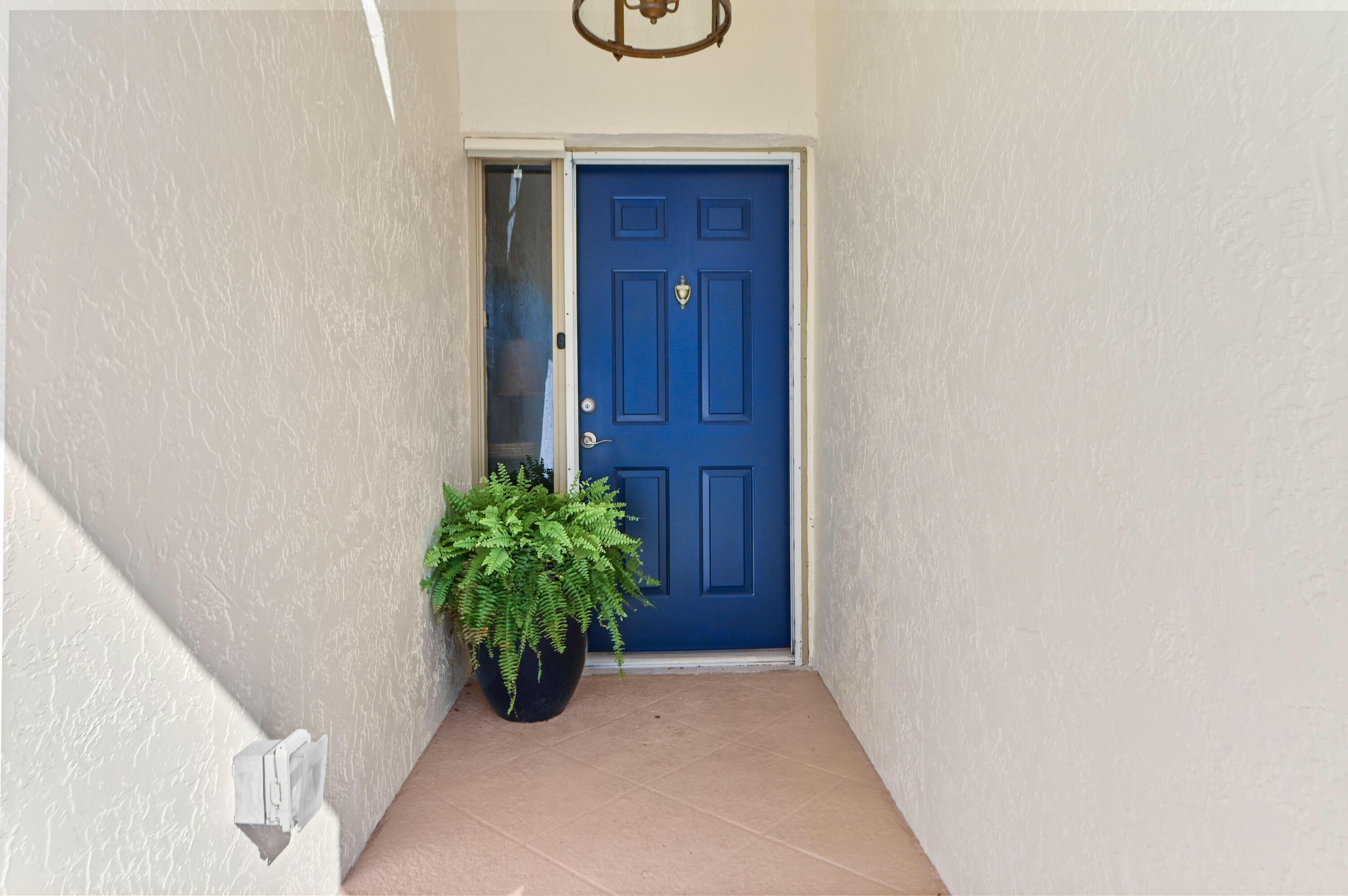 108 Executive Circle Property Photo 3