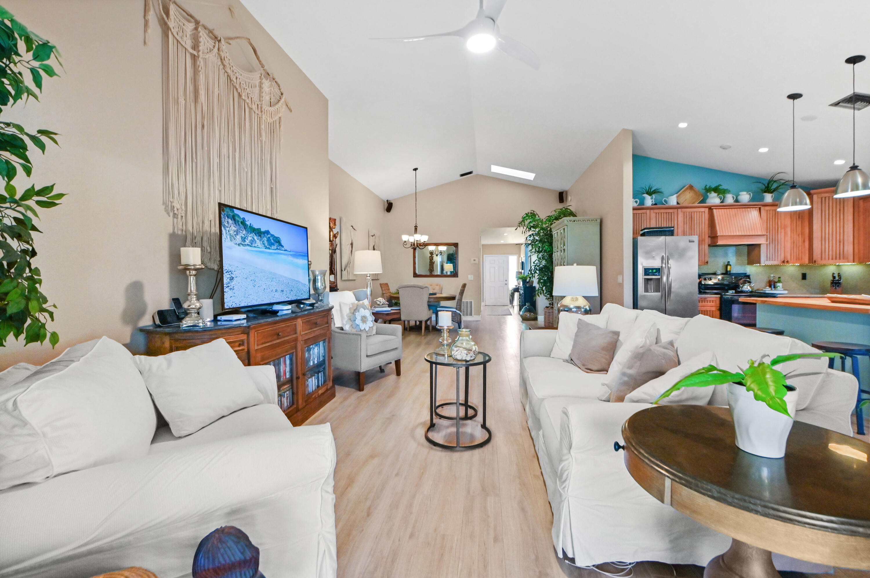 108 Executive Circle Property Photo 6
