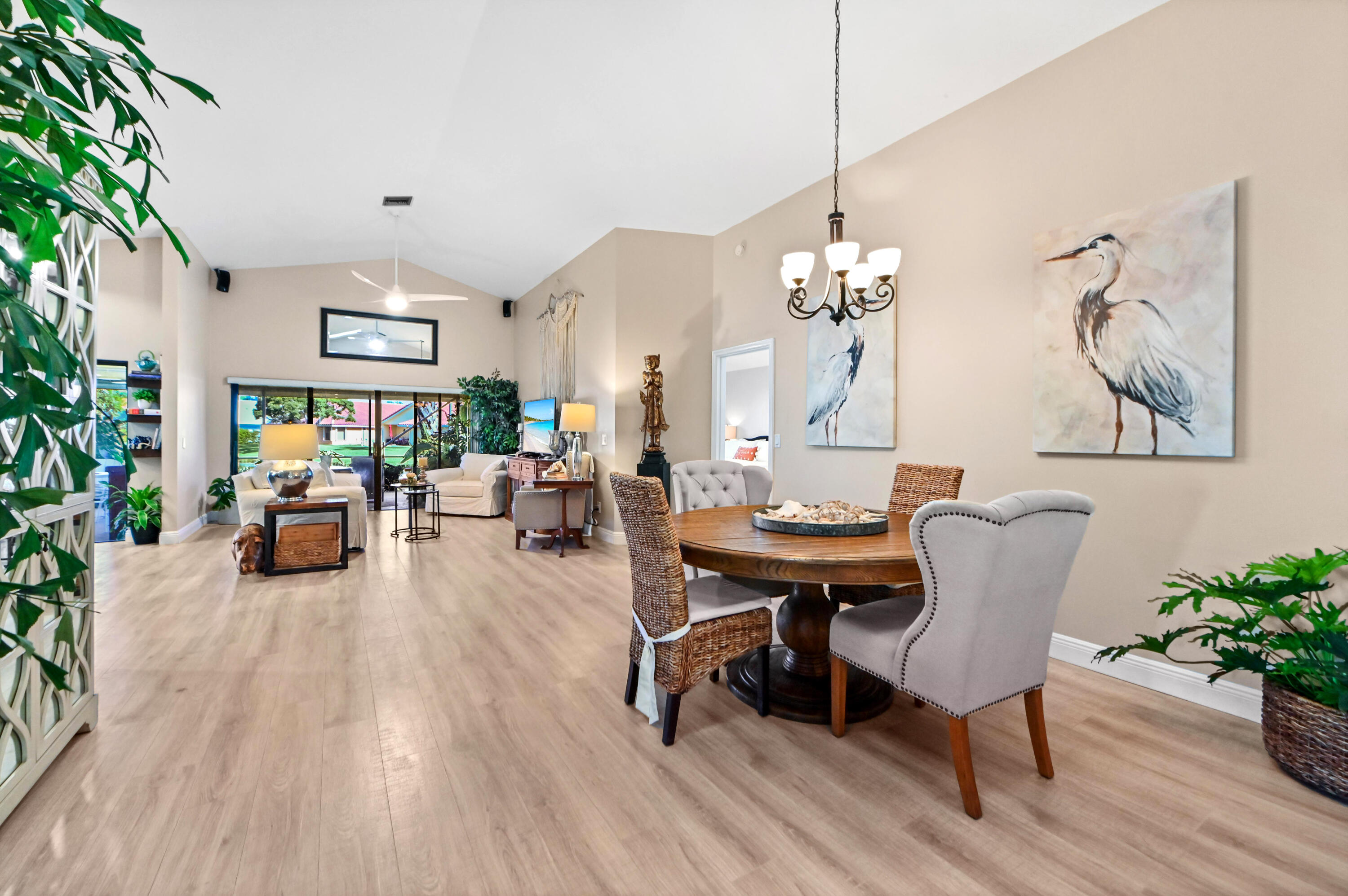 108 Executive Circle Property Photo 8