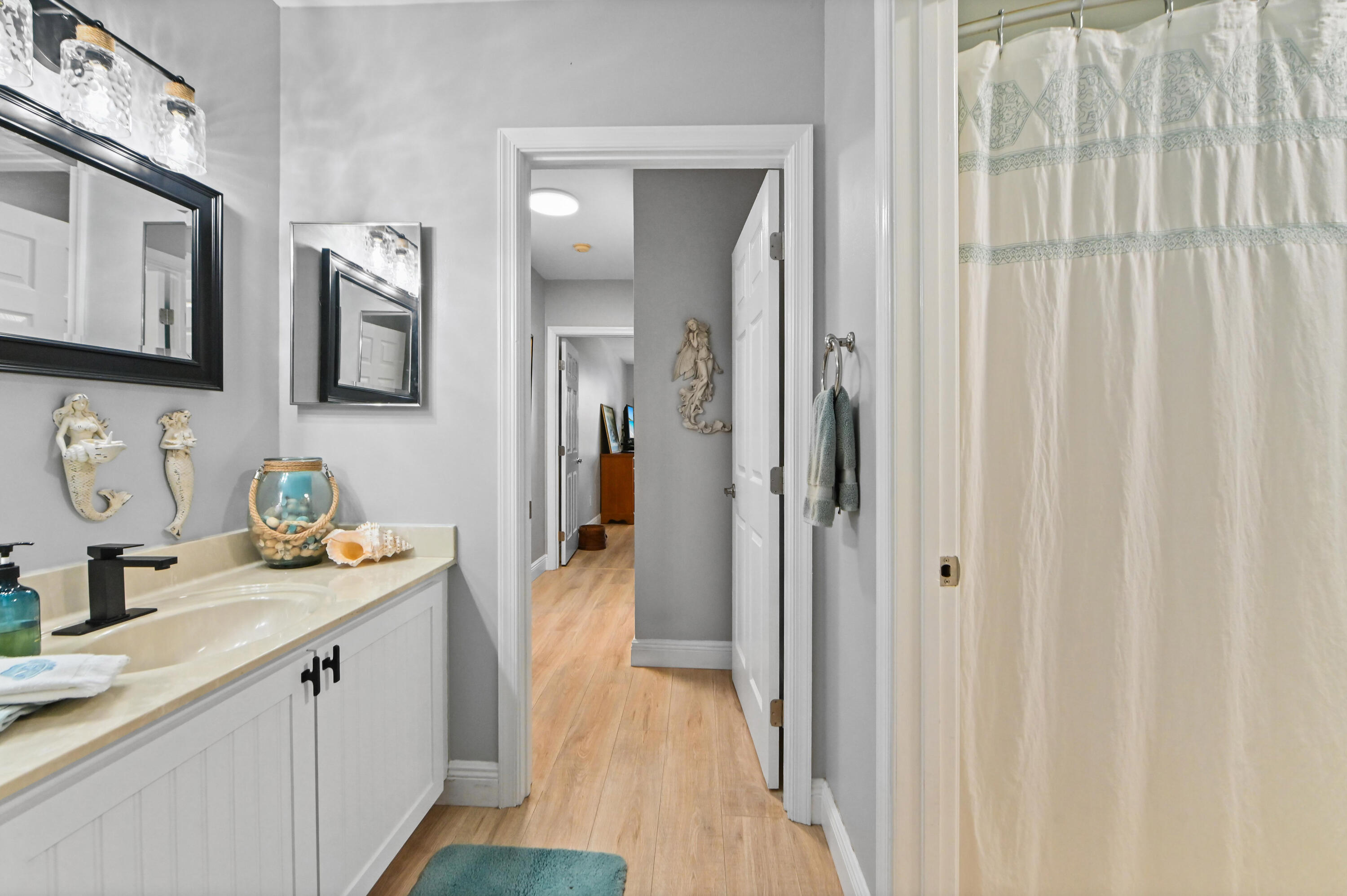108 Executive Circle Property Photo 28