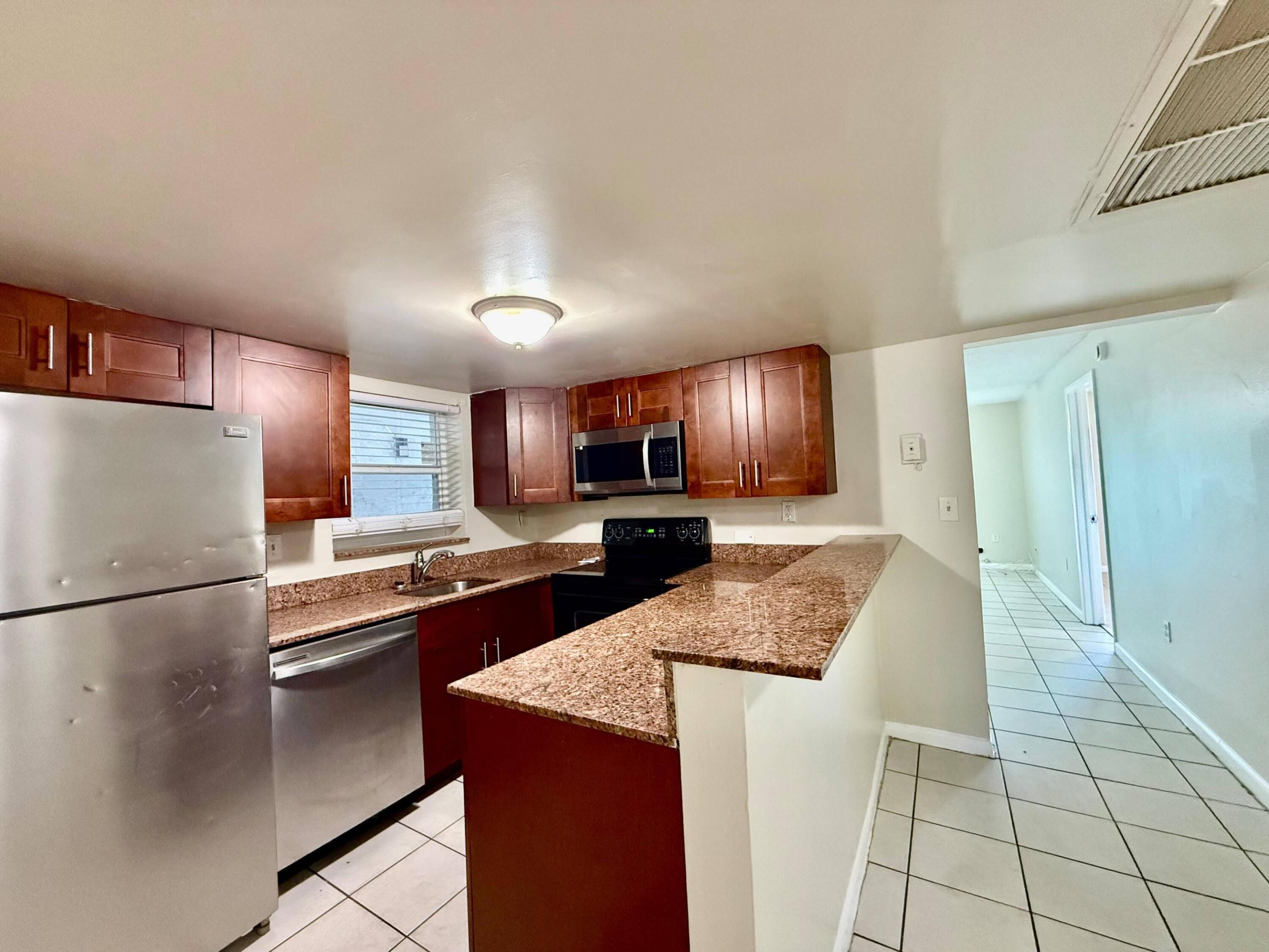 700 Sw 81st Avenue 1a Property Photo 2