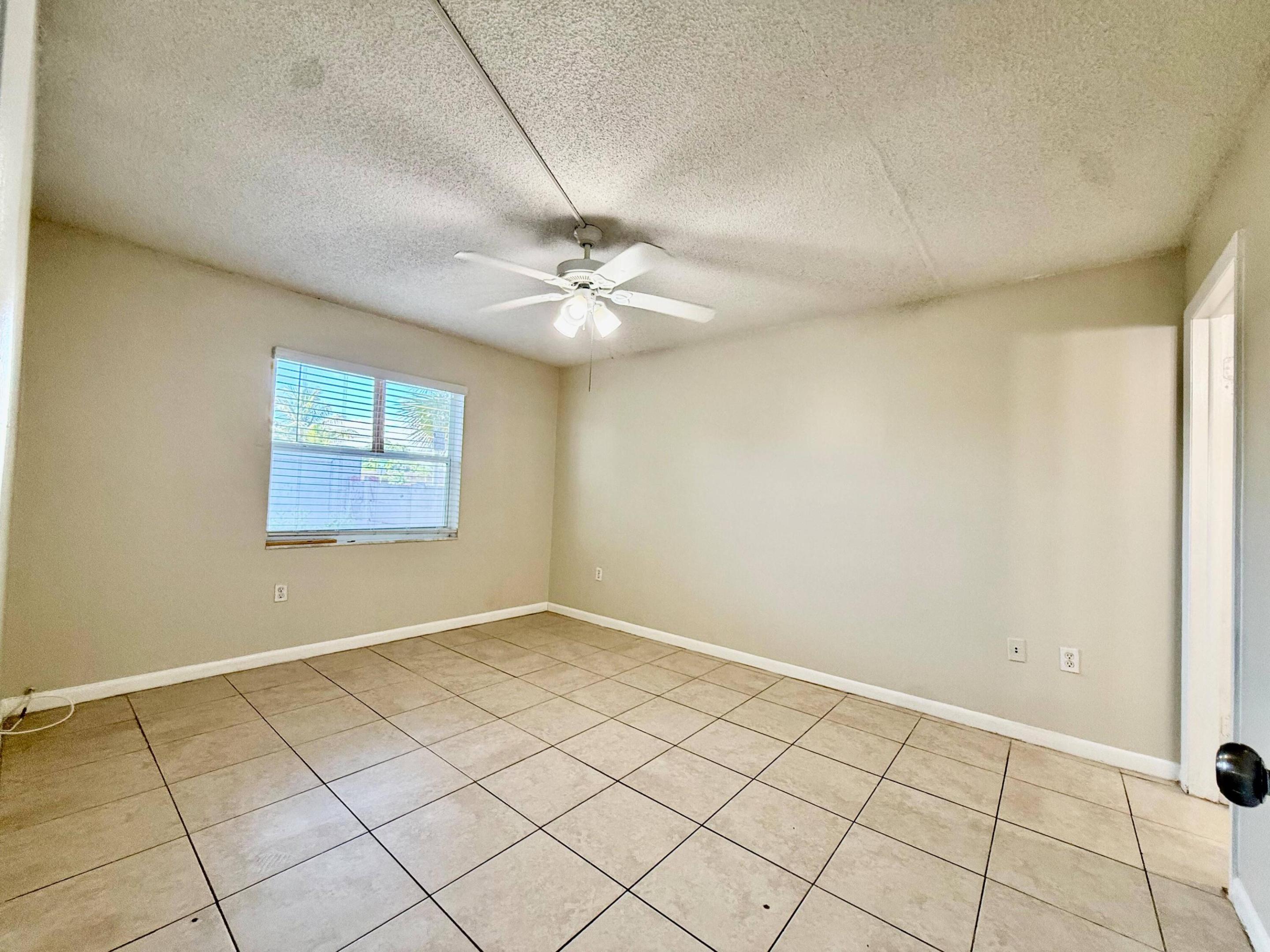700 Sw 81st Avenue 1a Property Photo 7