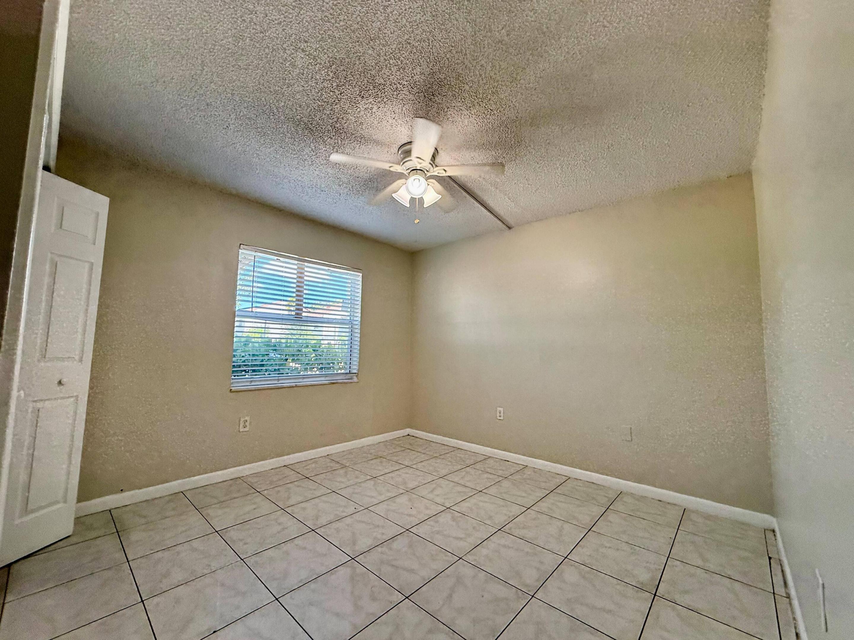 700 Sw 81st Avenue 1a Property Photo 9