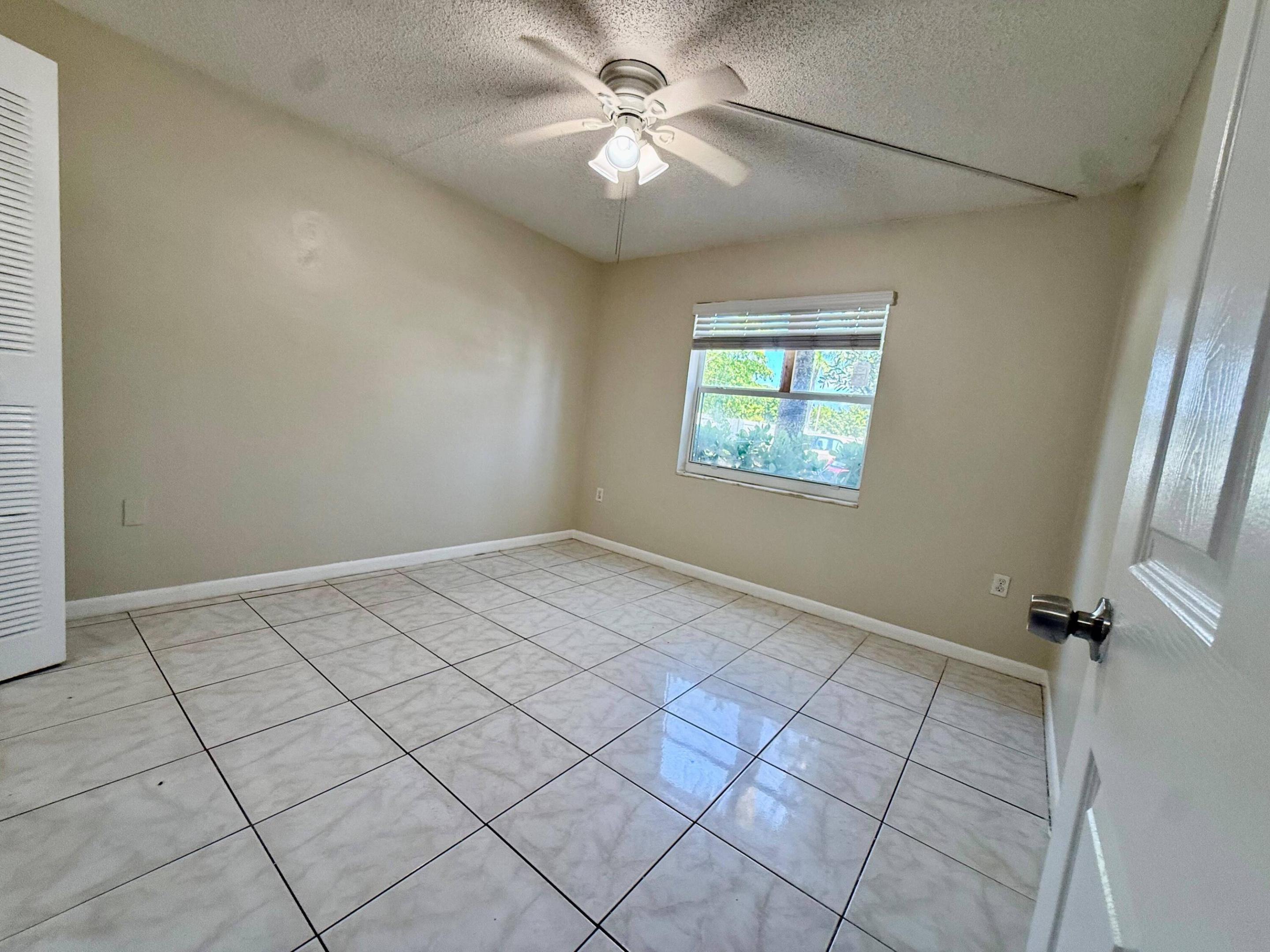700 Sw 81st Avenue 1a Property Photo 11