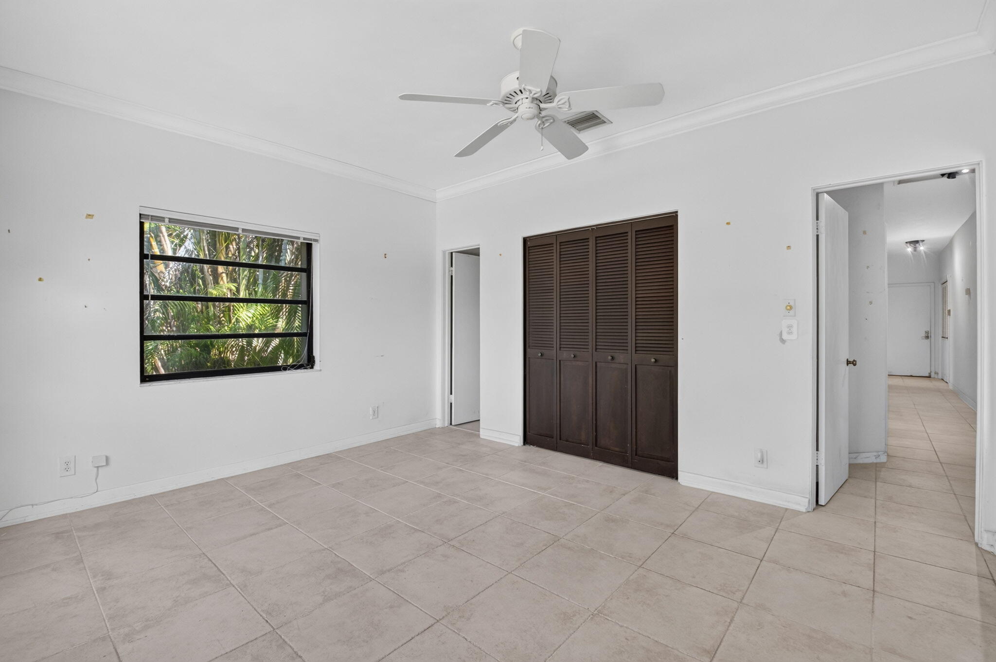 5688 Wind Drift Lane Property Photo 18