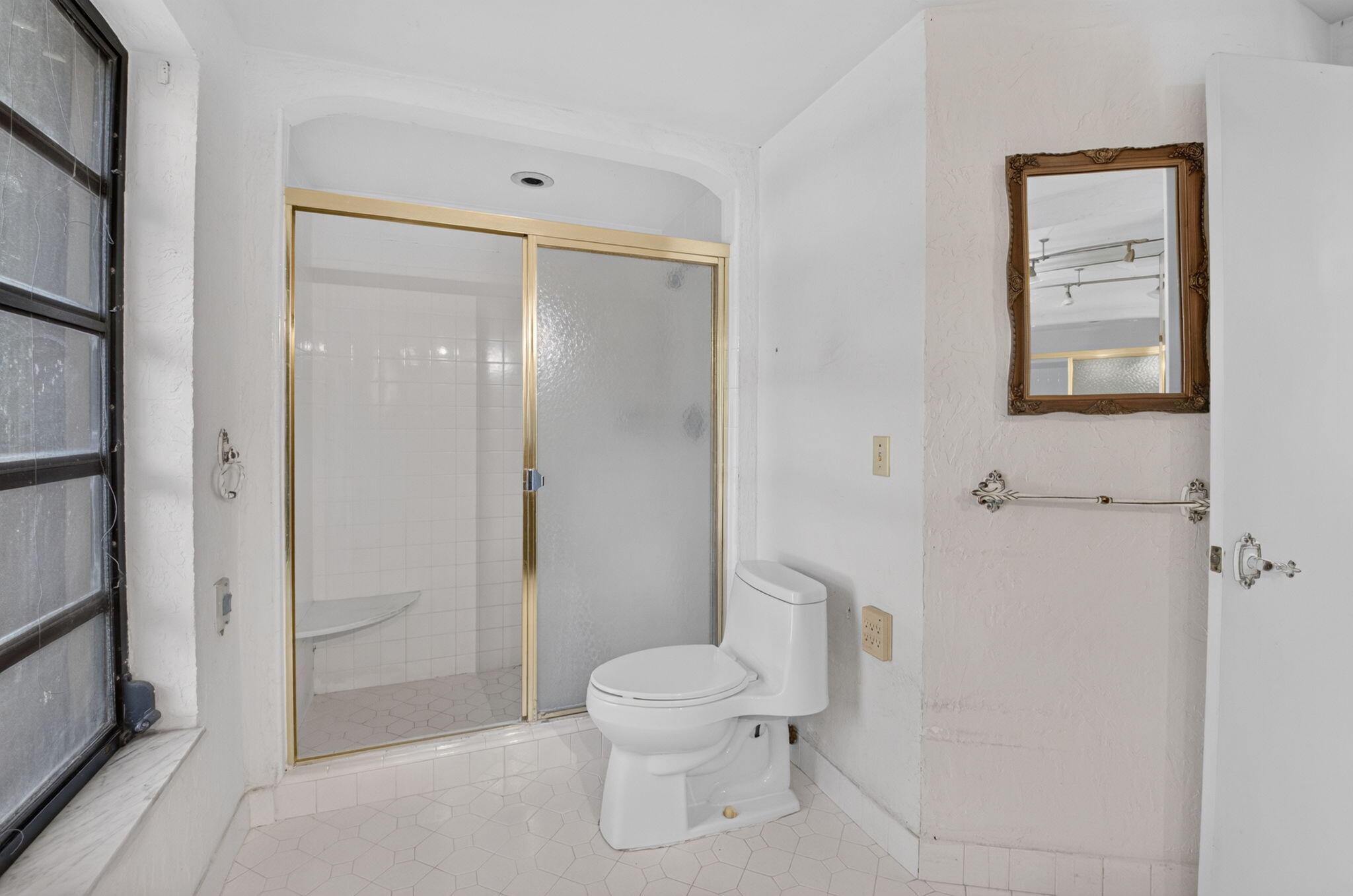 5688 Wind Drift Lane Property Photo 28
